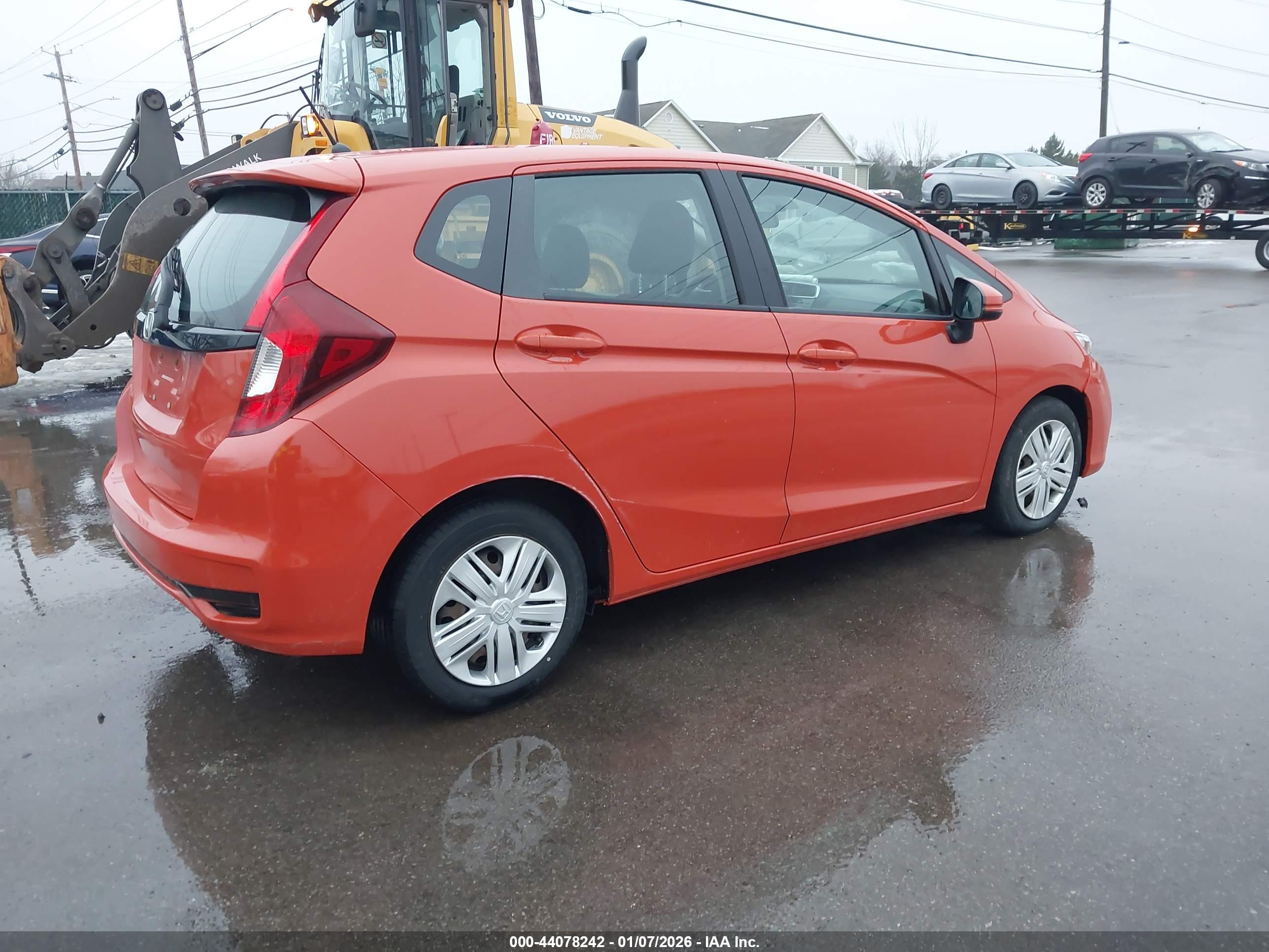 HONDA FIT image 4