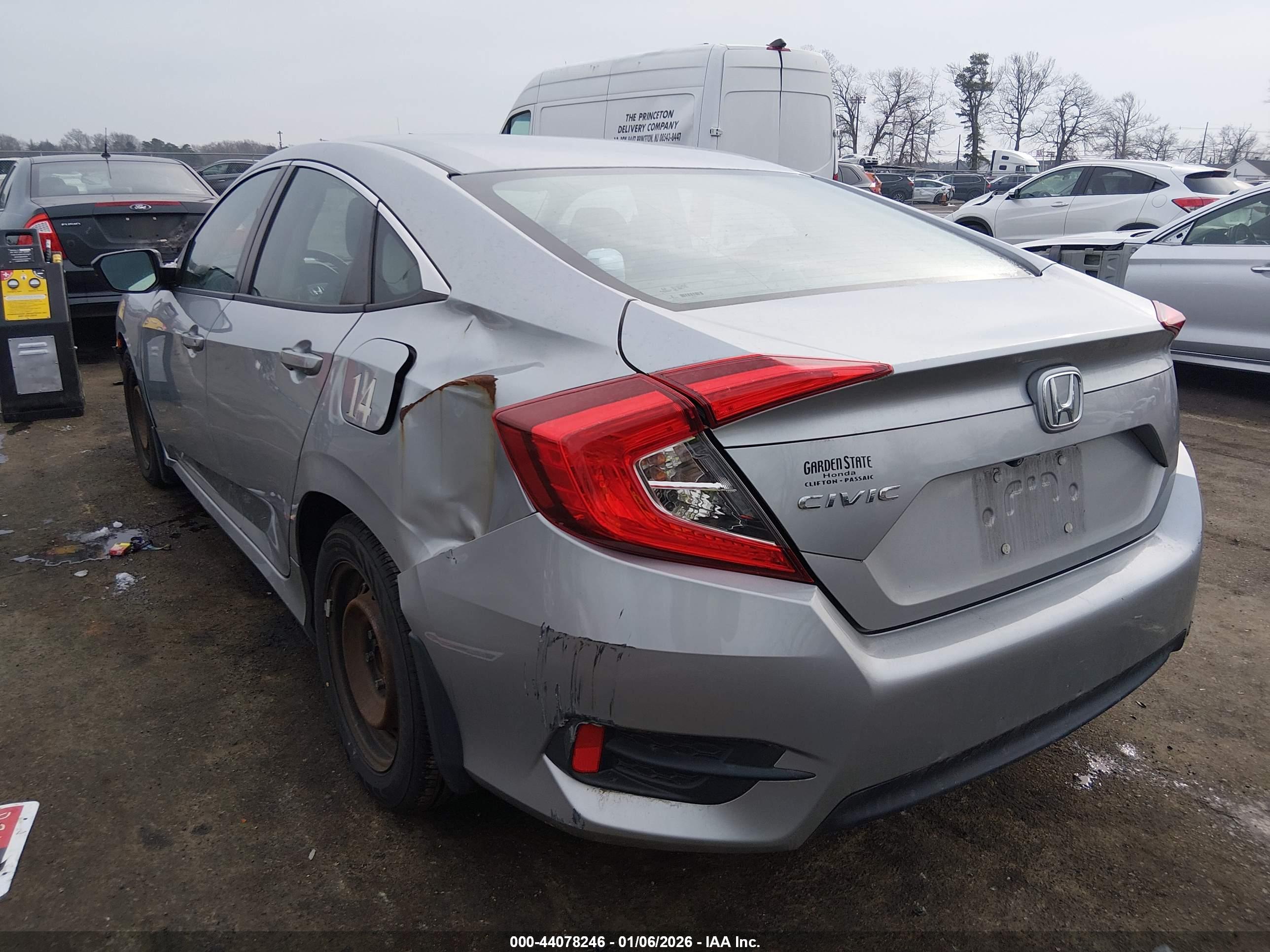 HONDA CIVIC image 3