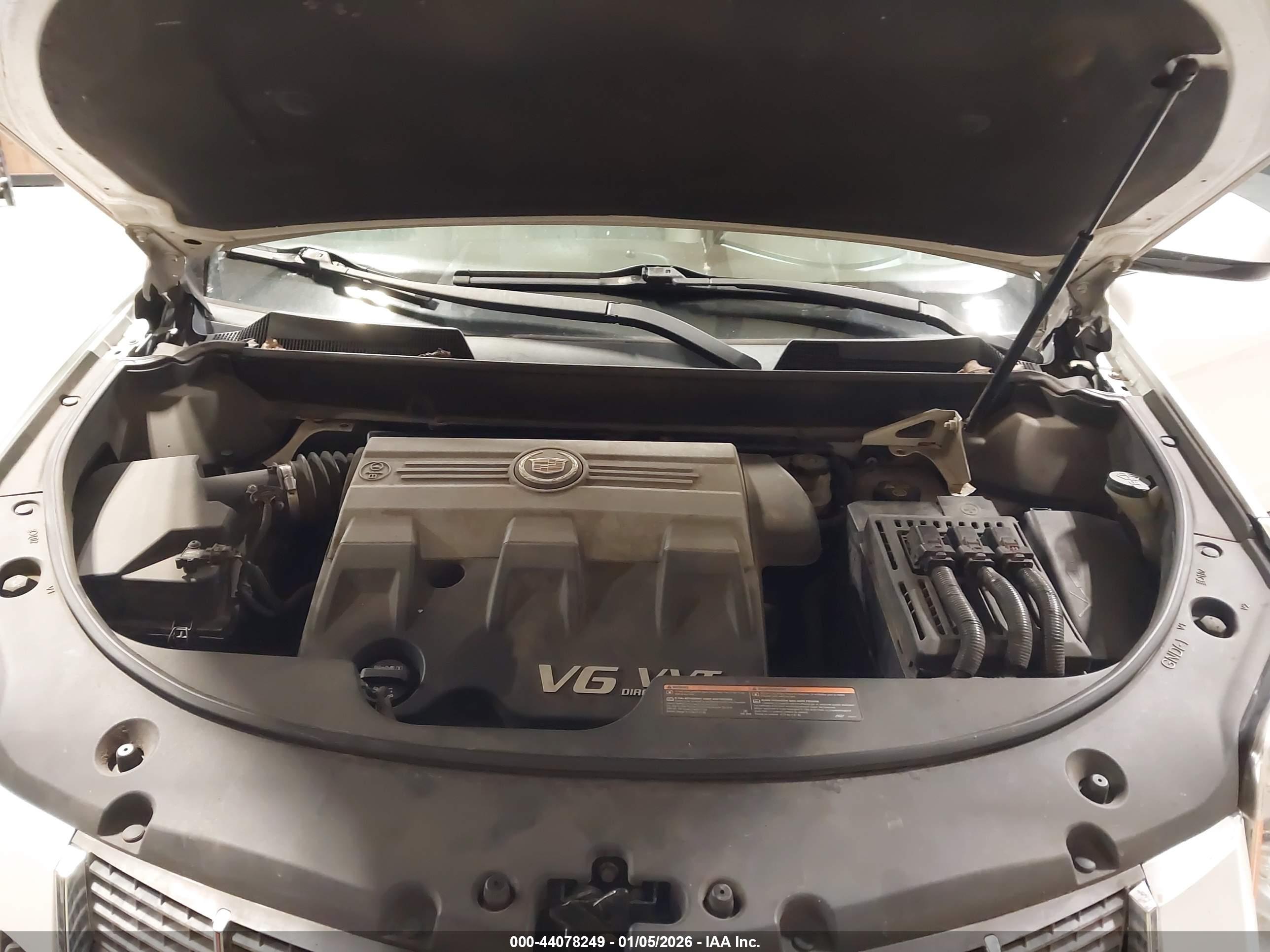 CADILLAC SRX image 10