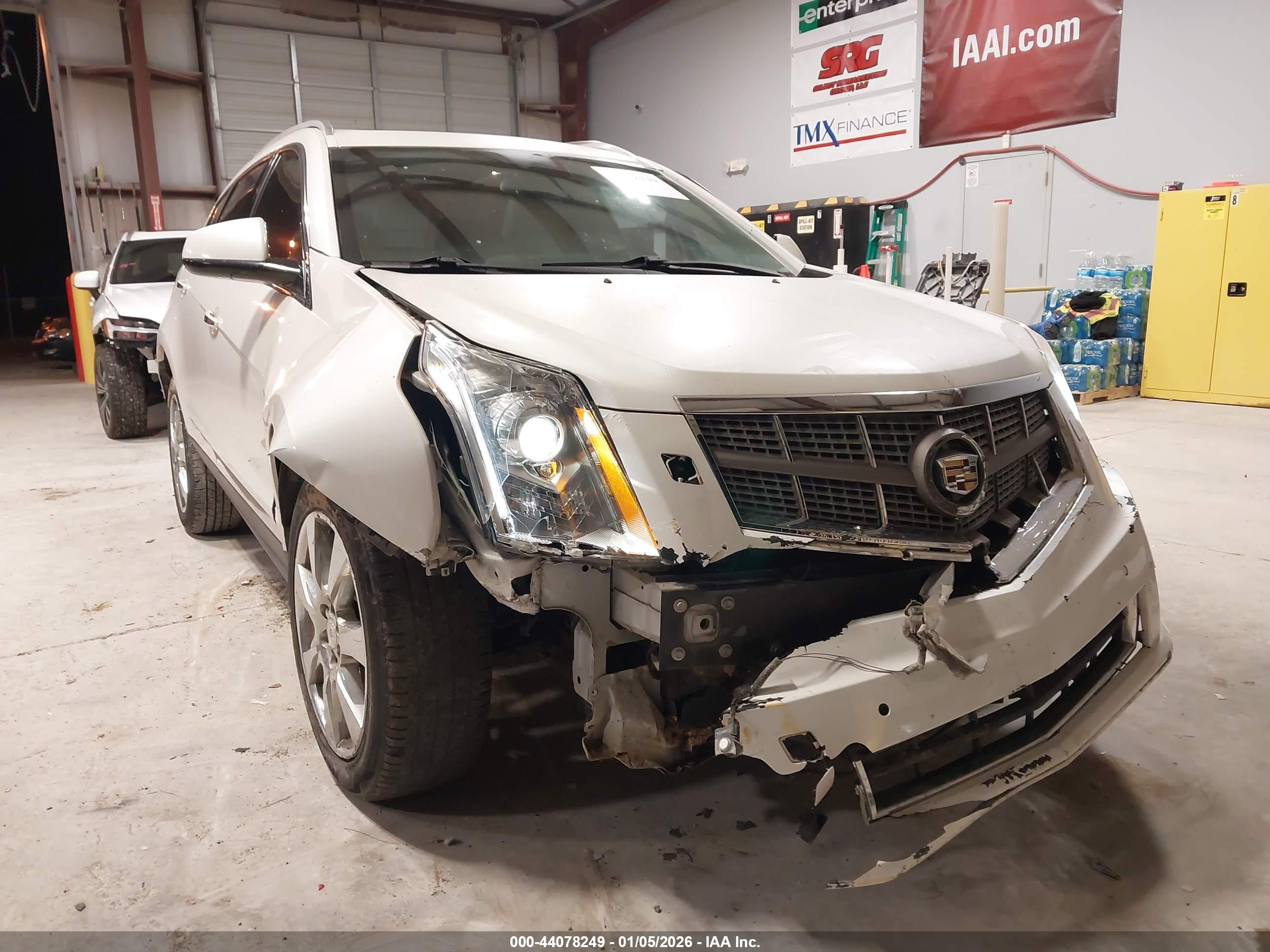 CADILLAC SRX image 6