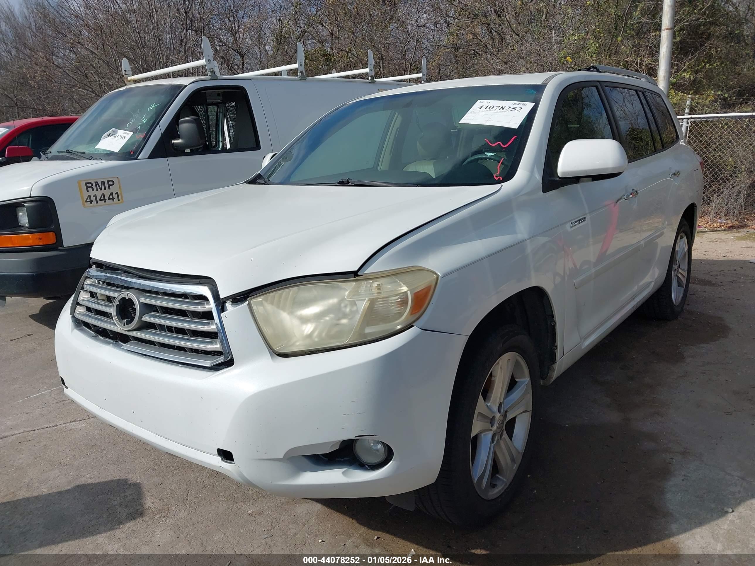 TOYOTA HIGHLANDER image 2