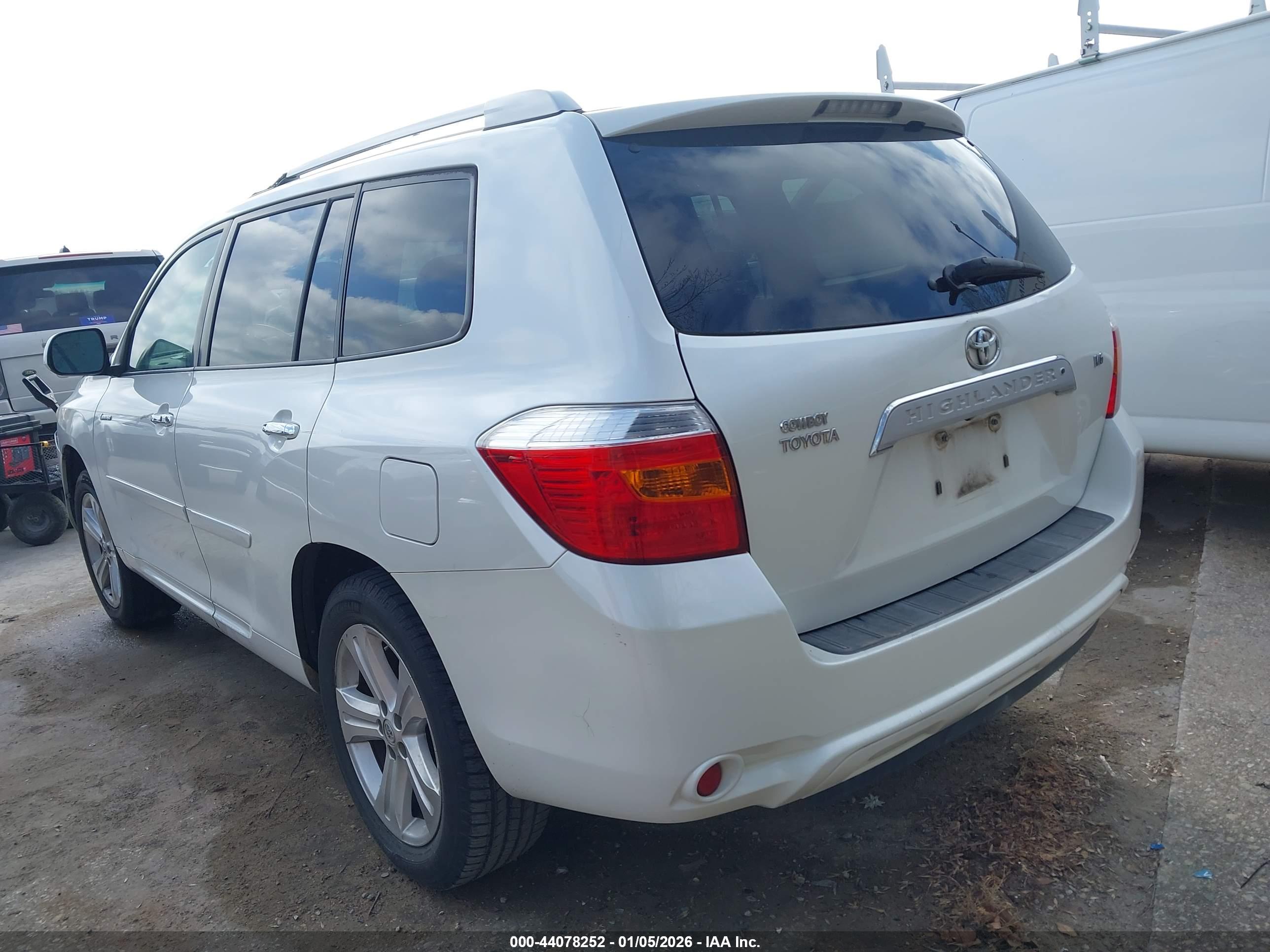 TOYOTA HIGHLANDER image 3