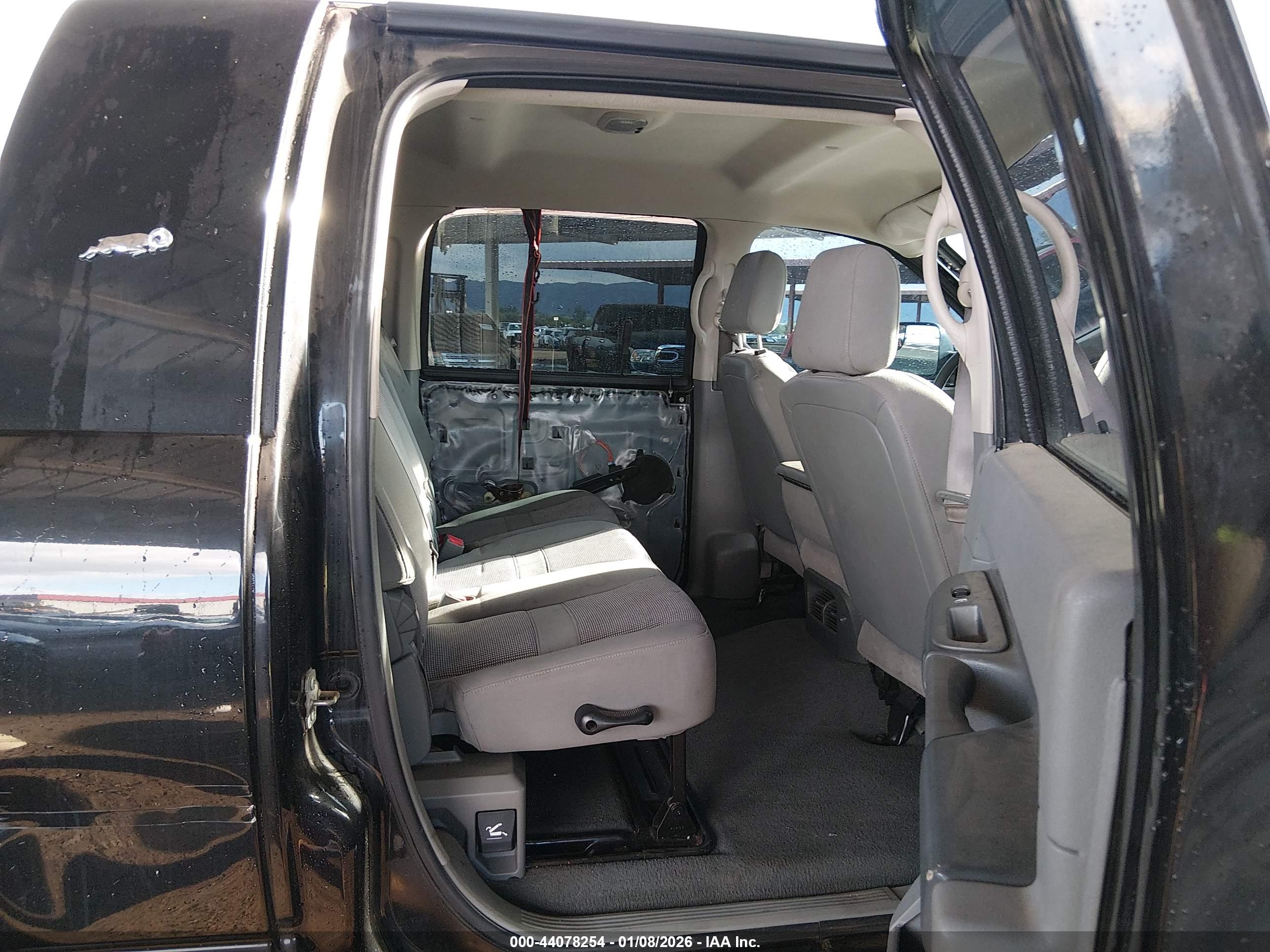 DODGE RAM image 8