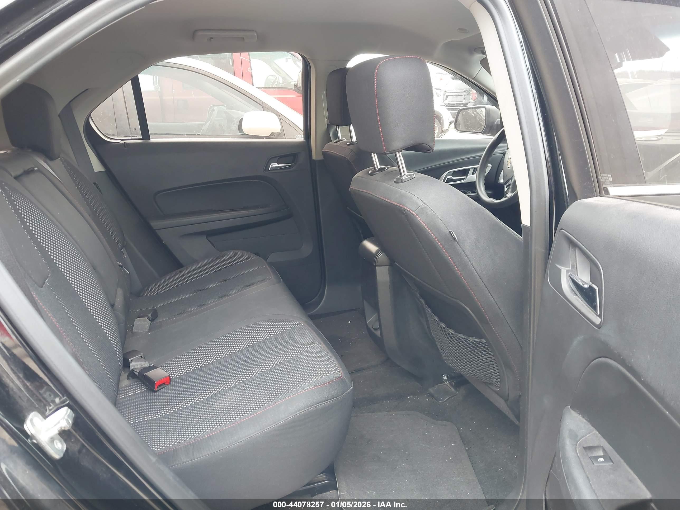 CHEVROLET EQUINOX image 8