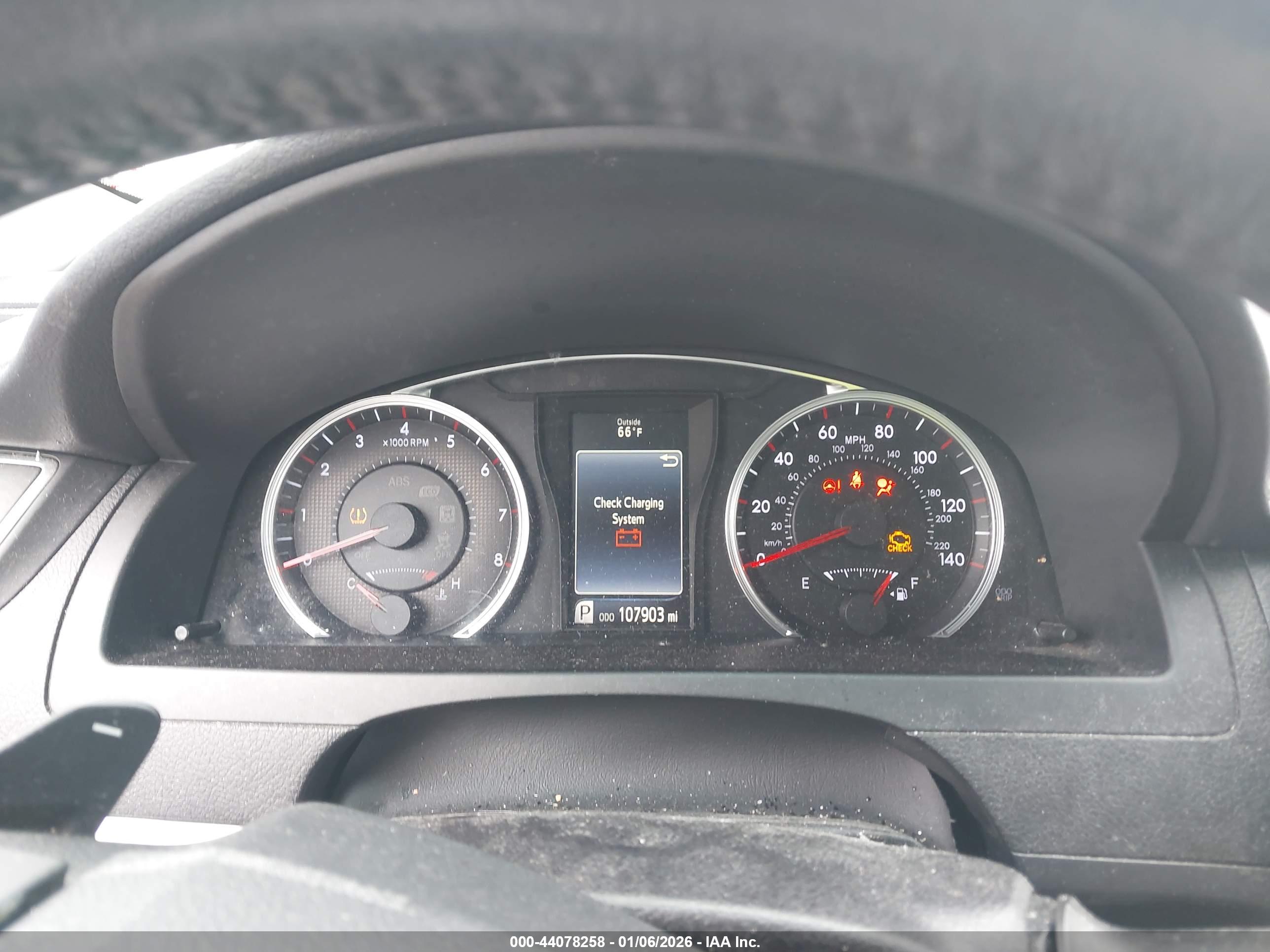 TOYOTA CAMRY image 7