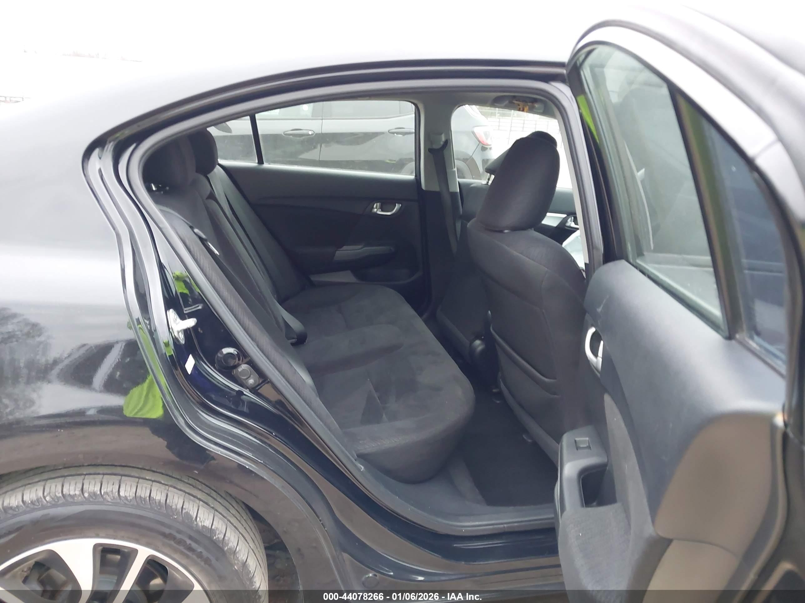 HONDA CIVIC image 8