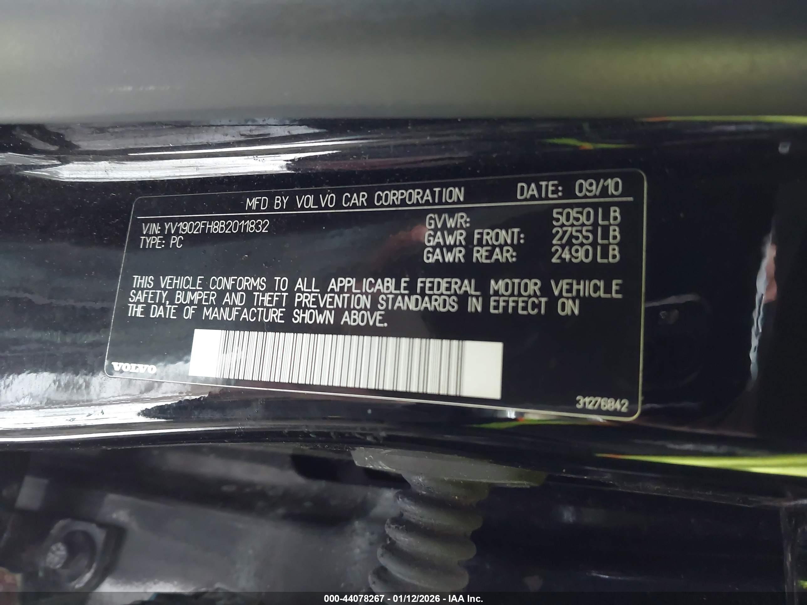 VOLVO S60 image 9