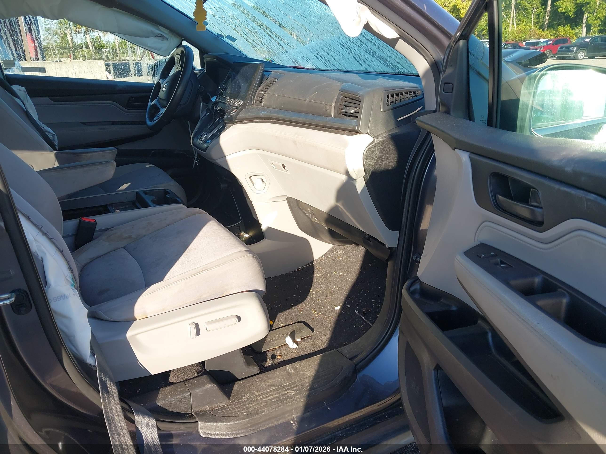 HONDA ODYSSEY image 5