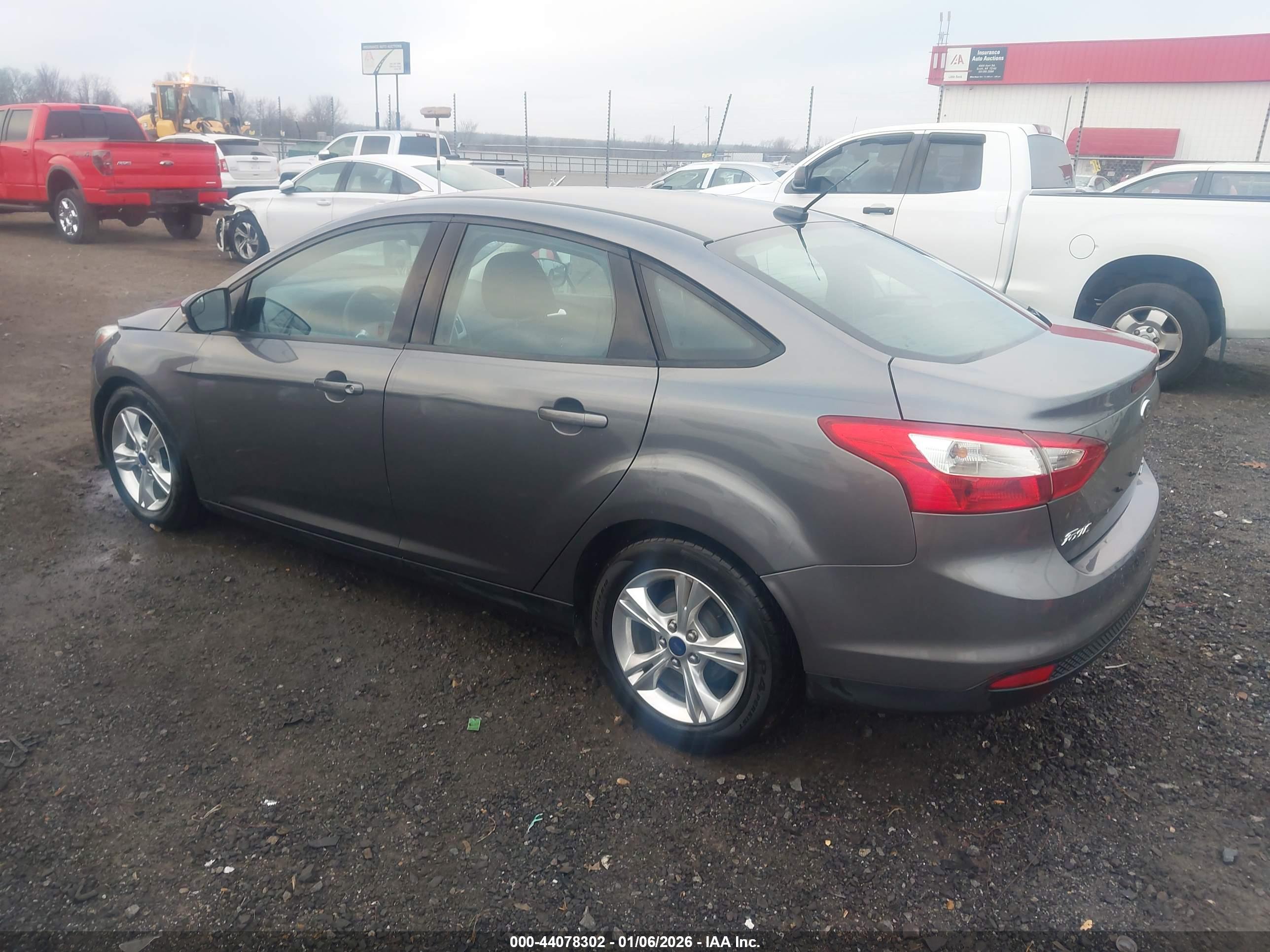 FORD FOCUS image 3