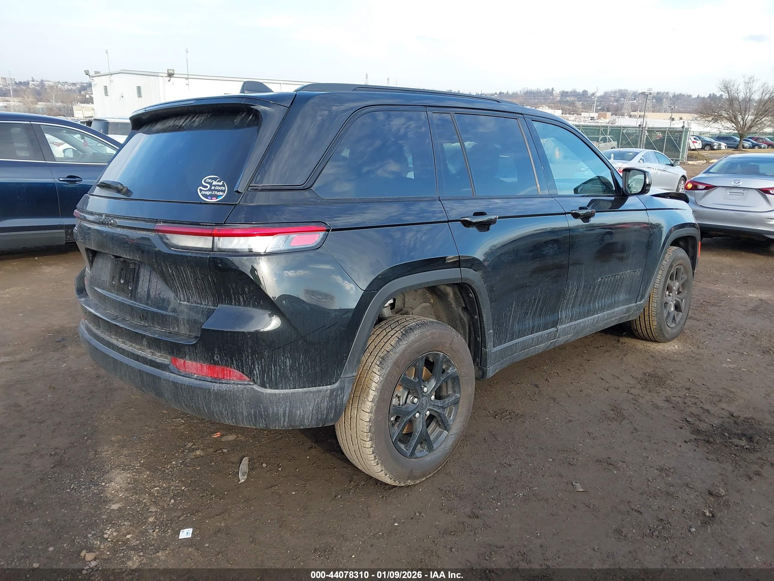JEEP GRAND image 4