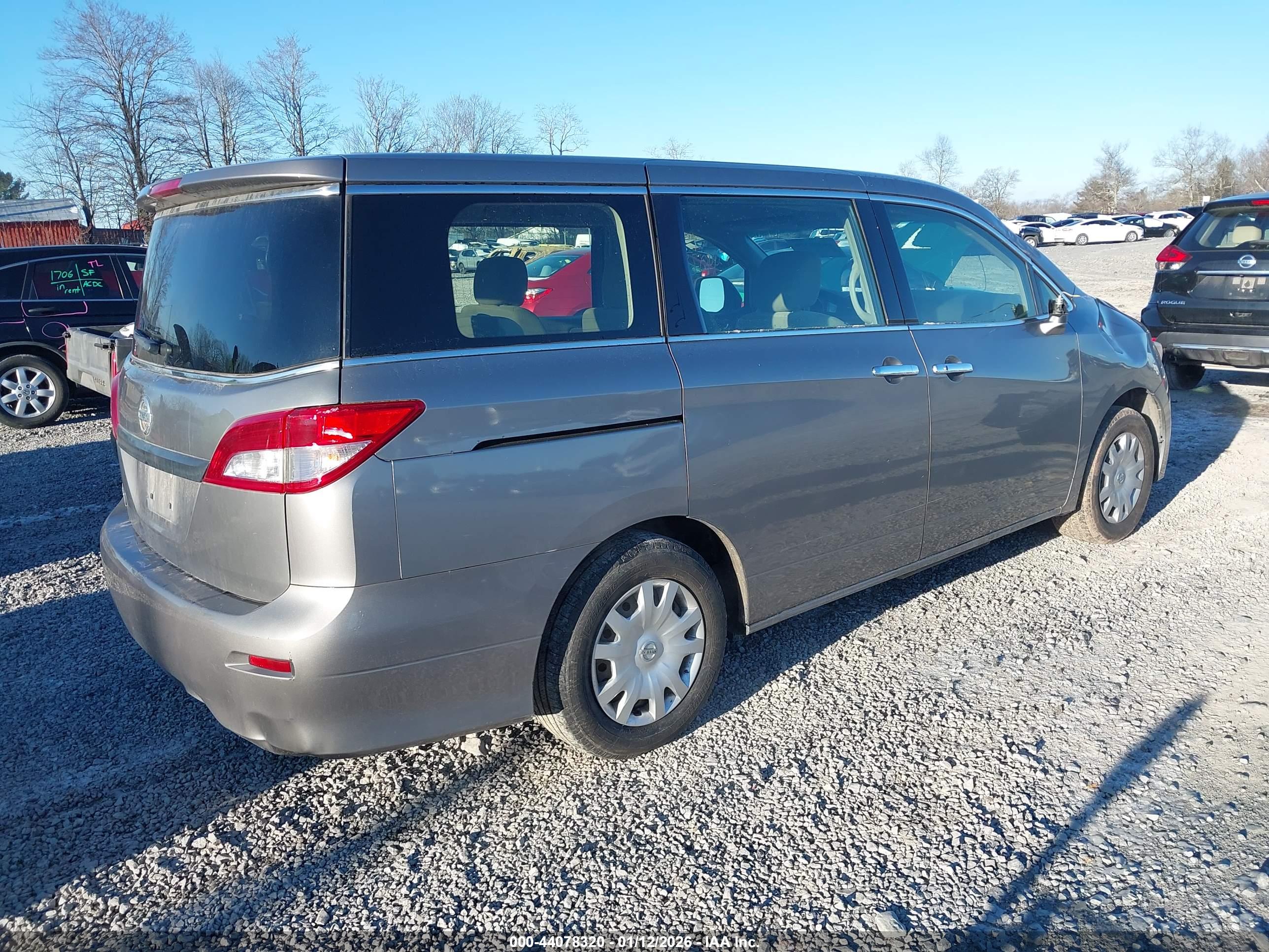 NISSAN QUEST image 4