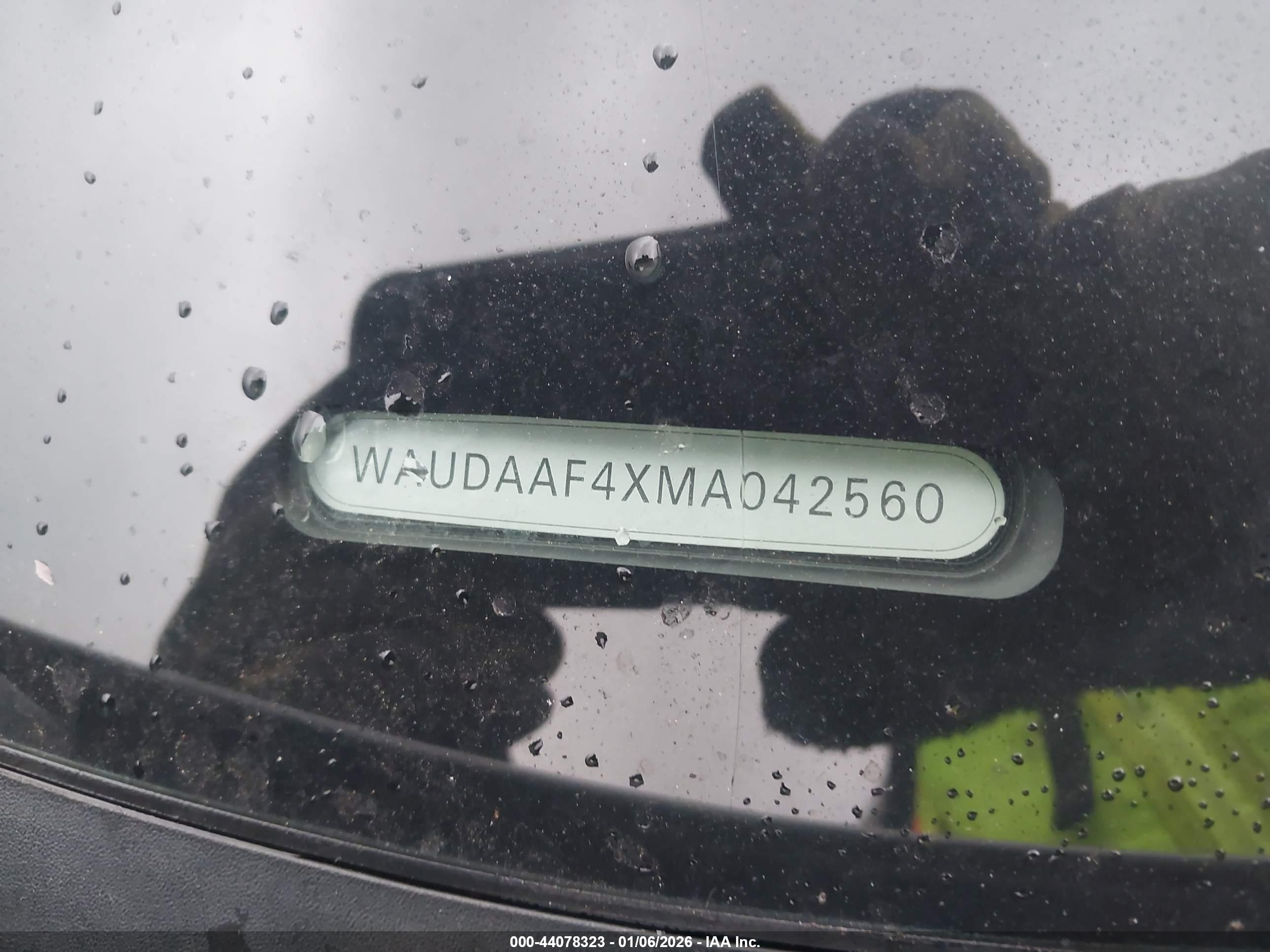 AUDI A4 image 9