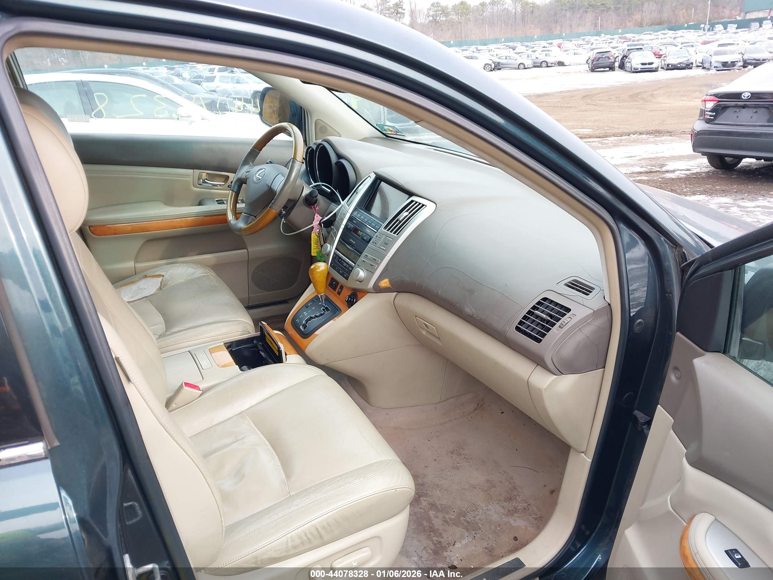 LEXUS RX image 5