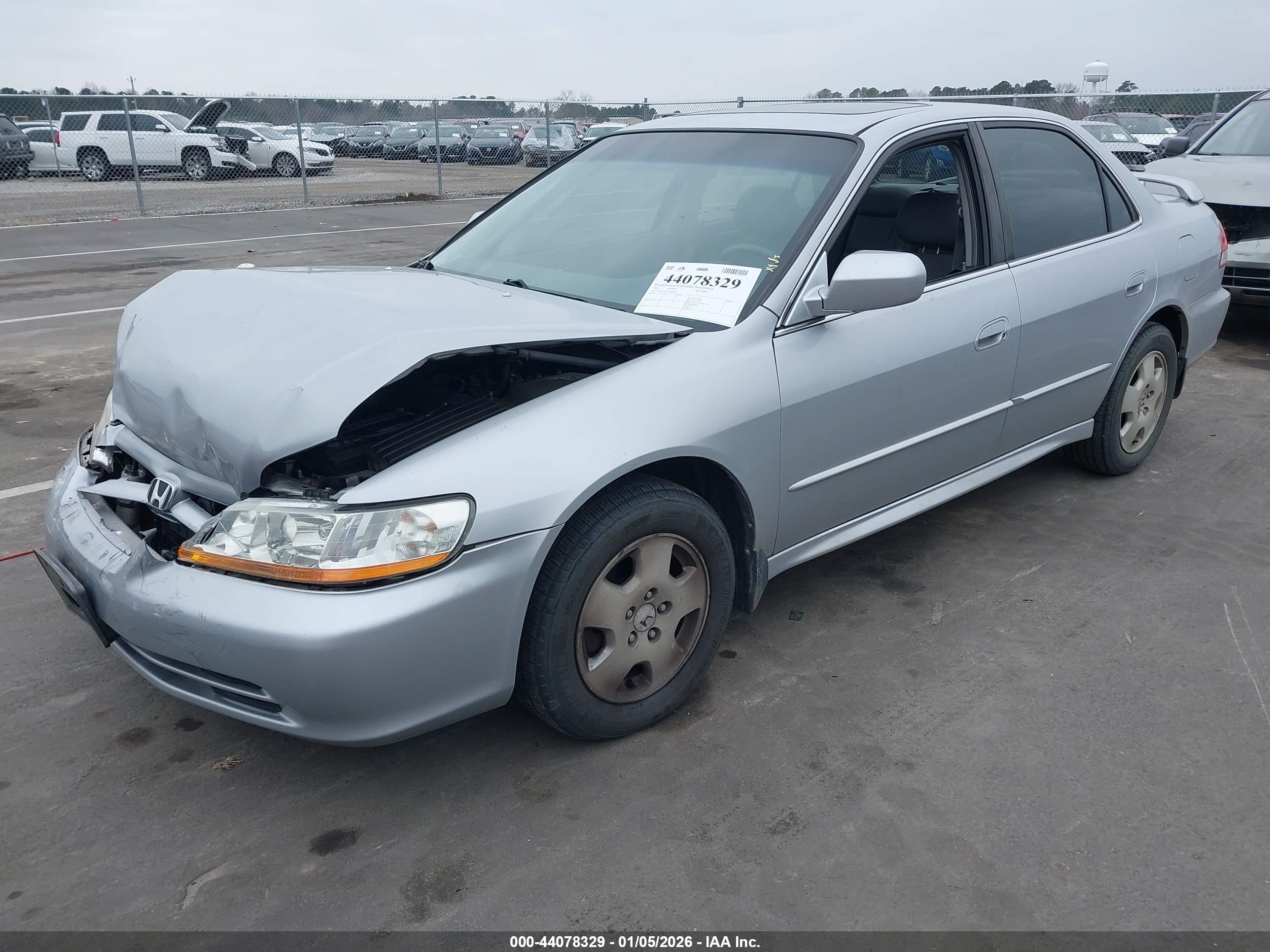 HONDA ACCORD image 2