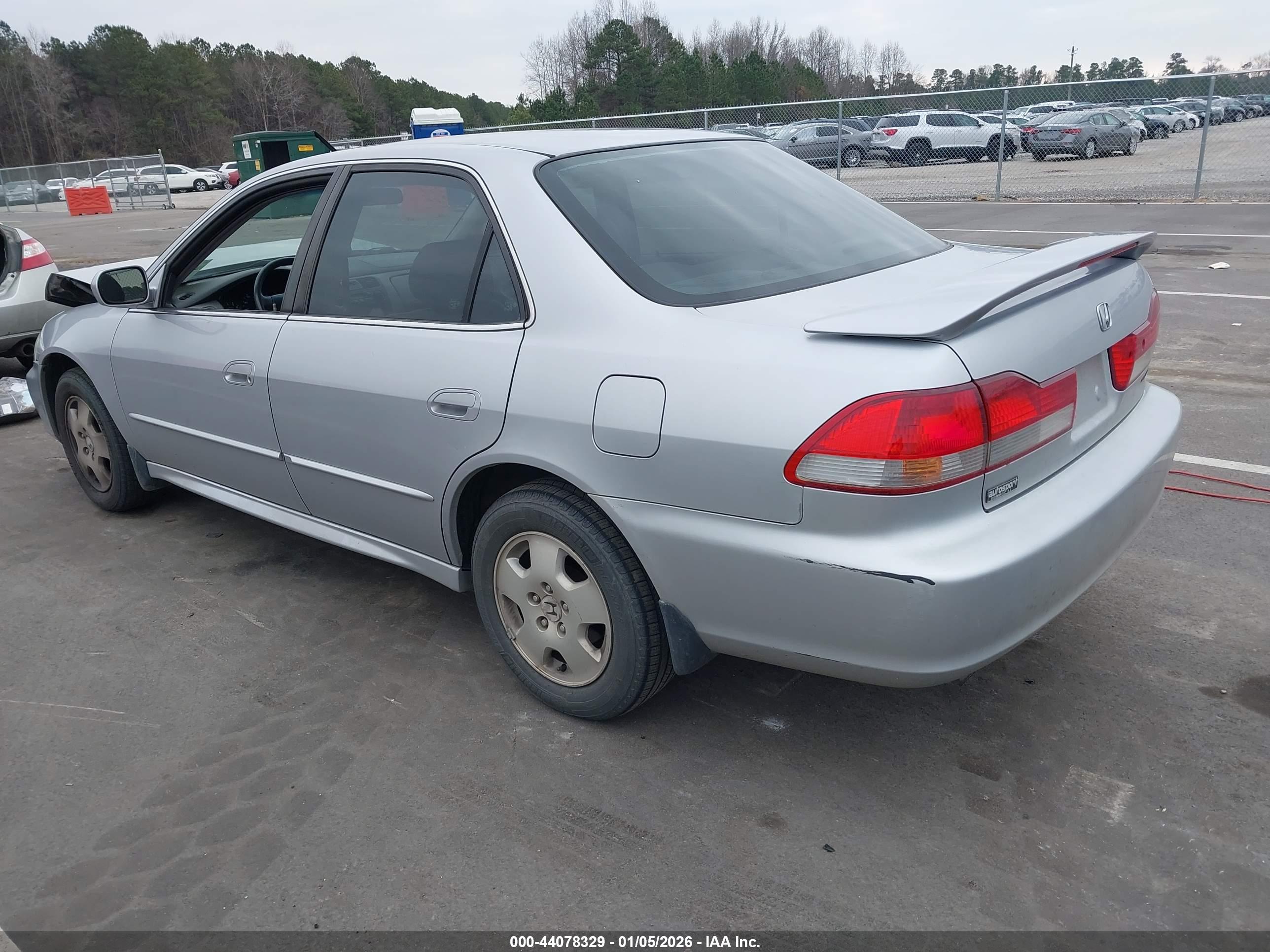 HONDA ACCORD image 3
