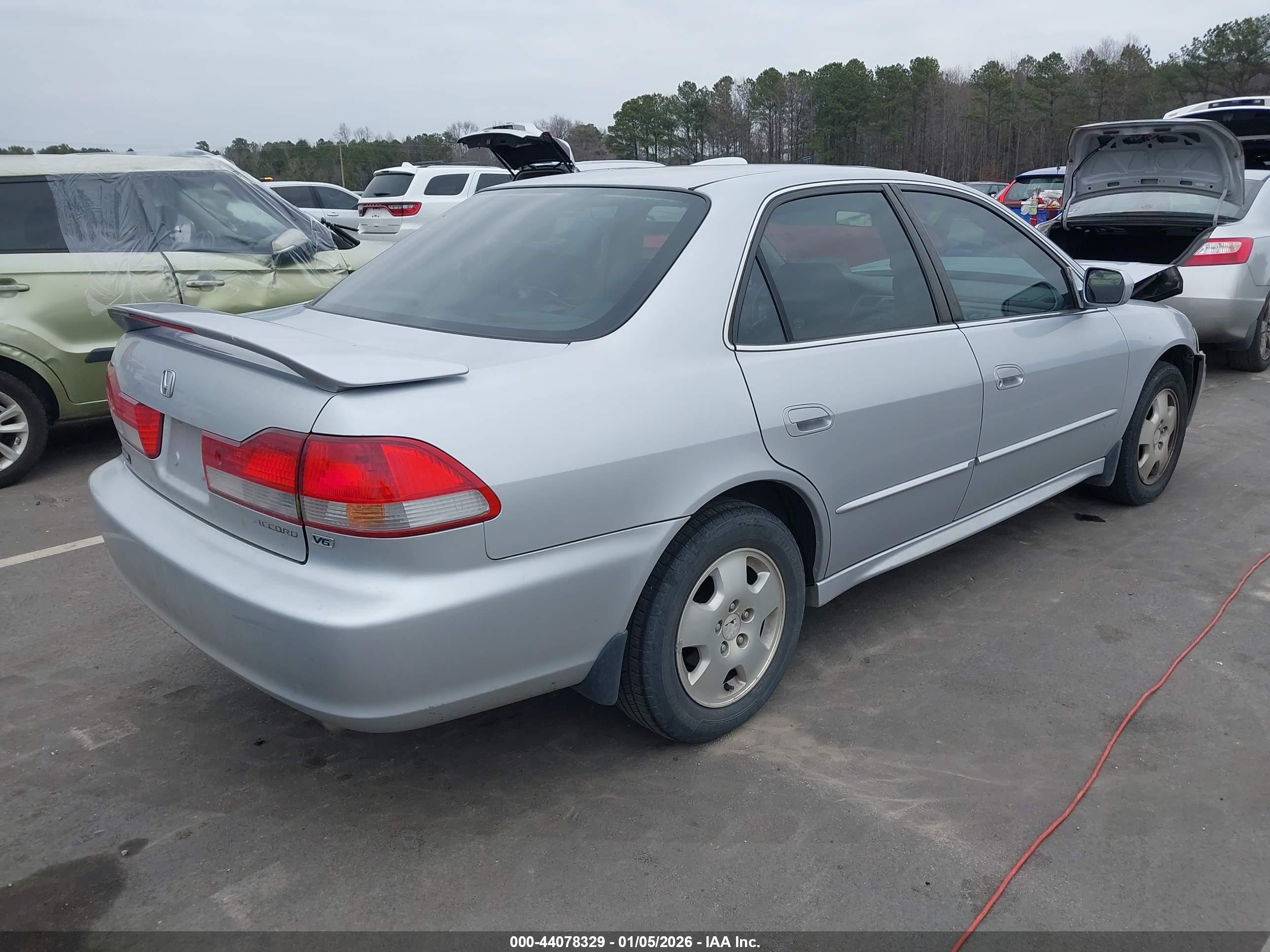 HONDA ACCORD image 4