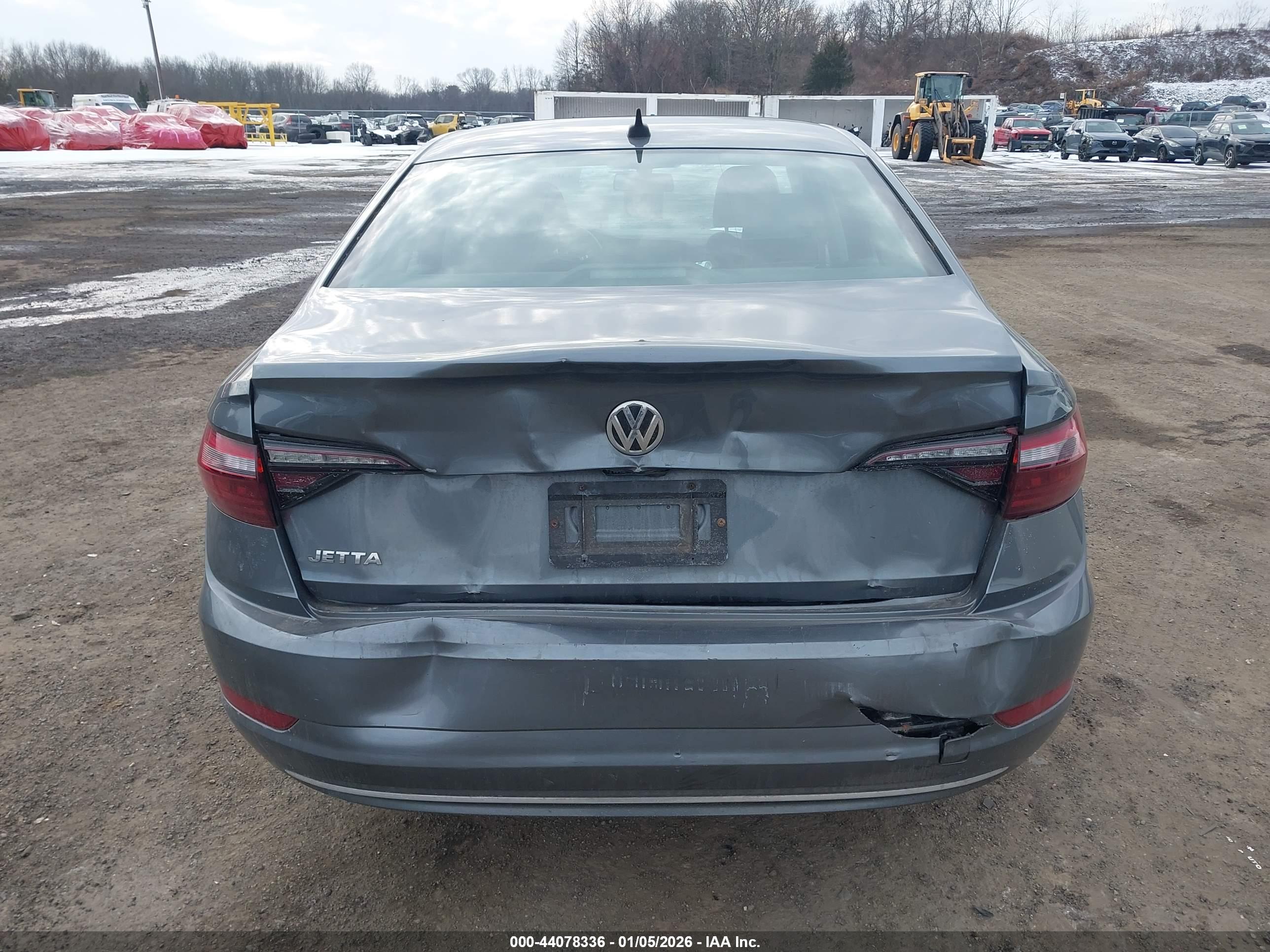 VOLKSWAGEN JETTA image 6