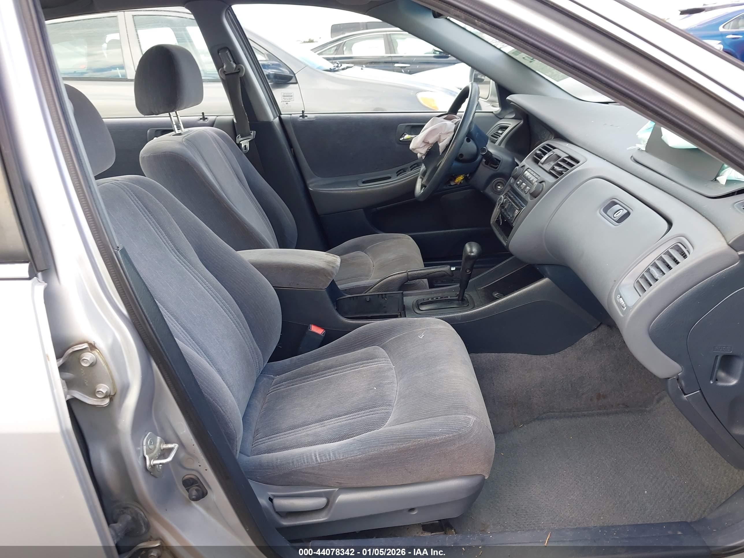 HONDA ACCORD image 5