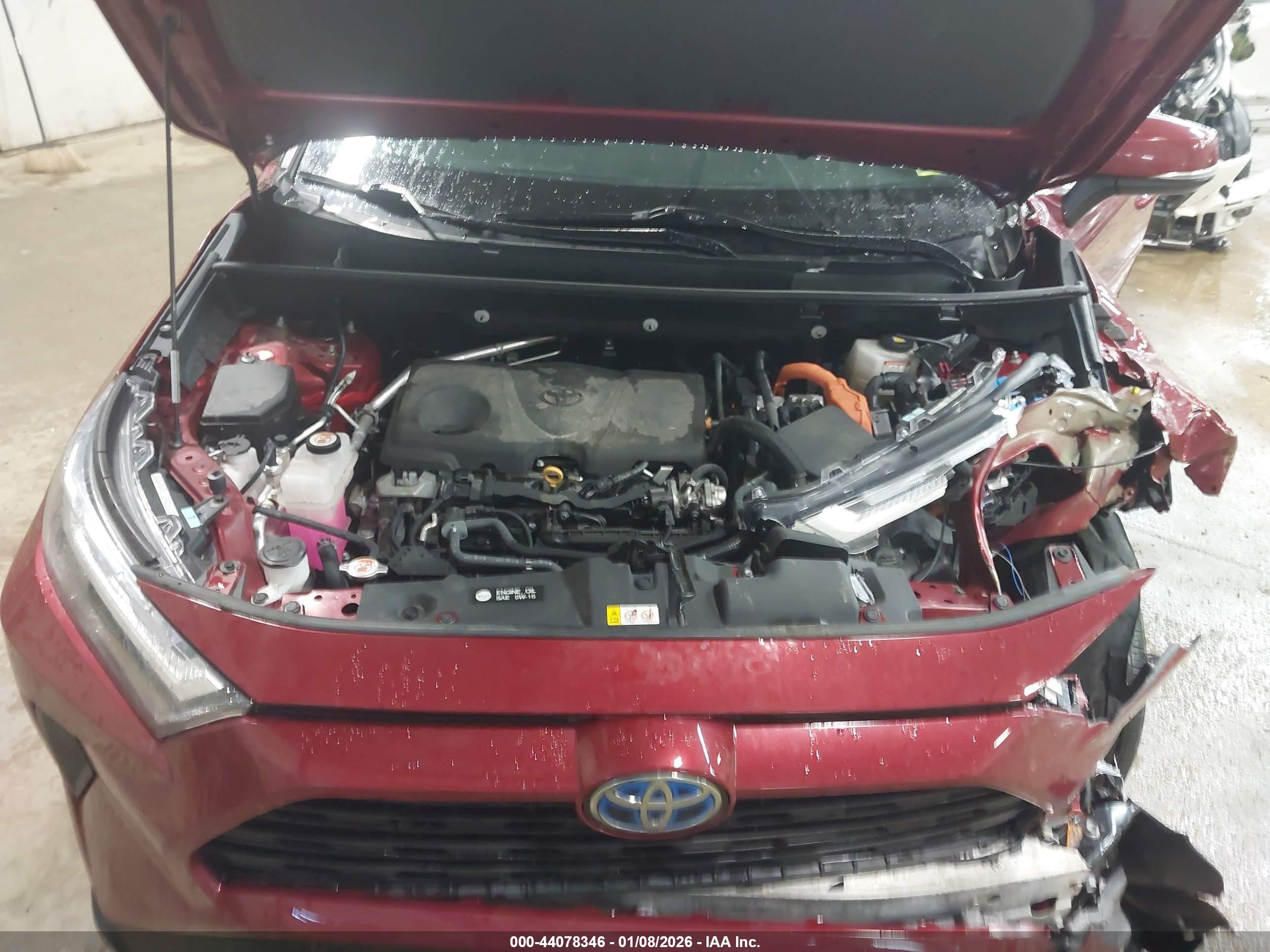 TOYOTA RAV4 image 10