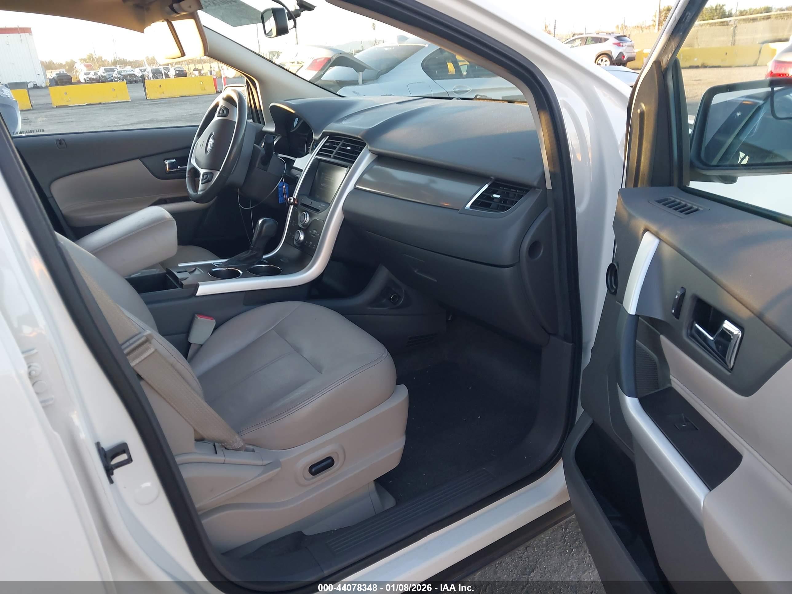FORD EDGE image 5
