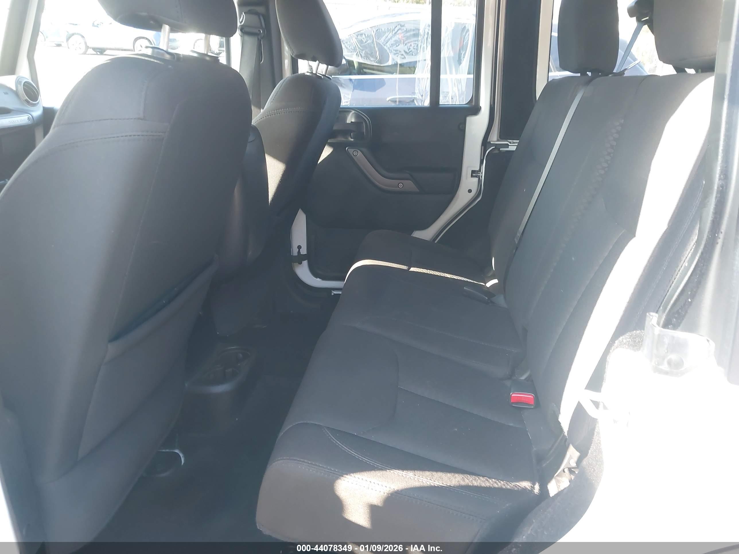 JEEP WRANGLER image 8