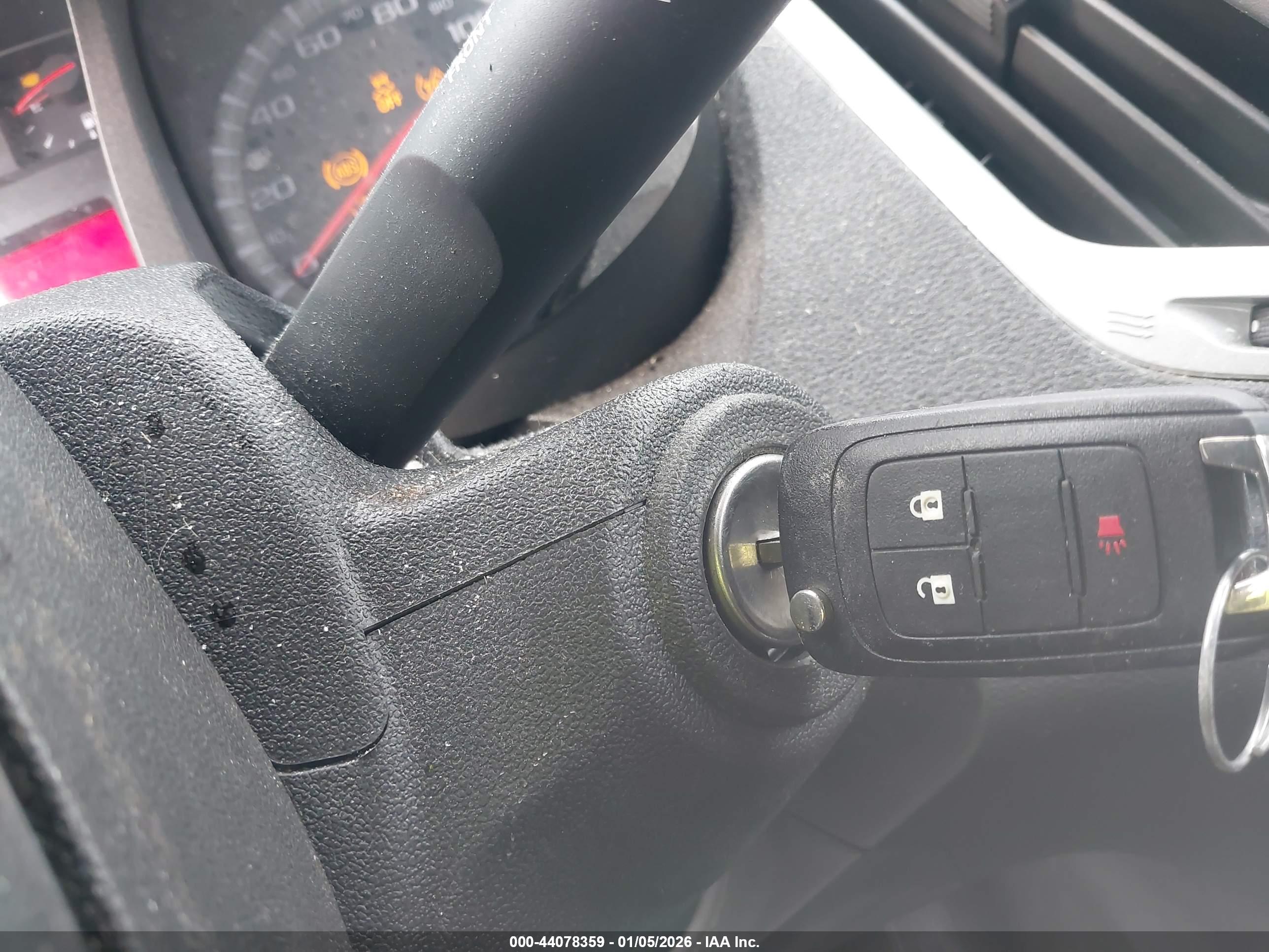 GMC TERRAIN image 11