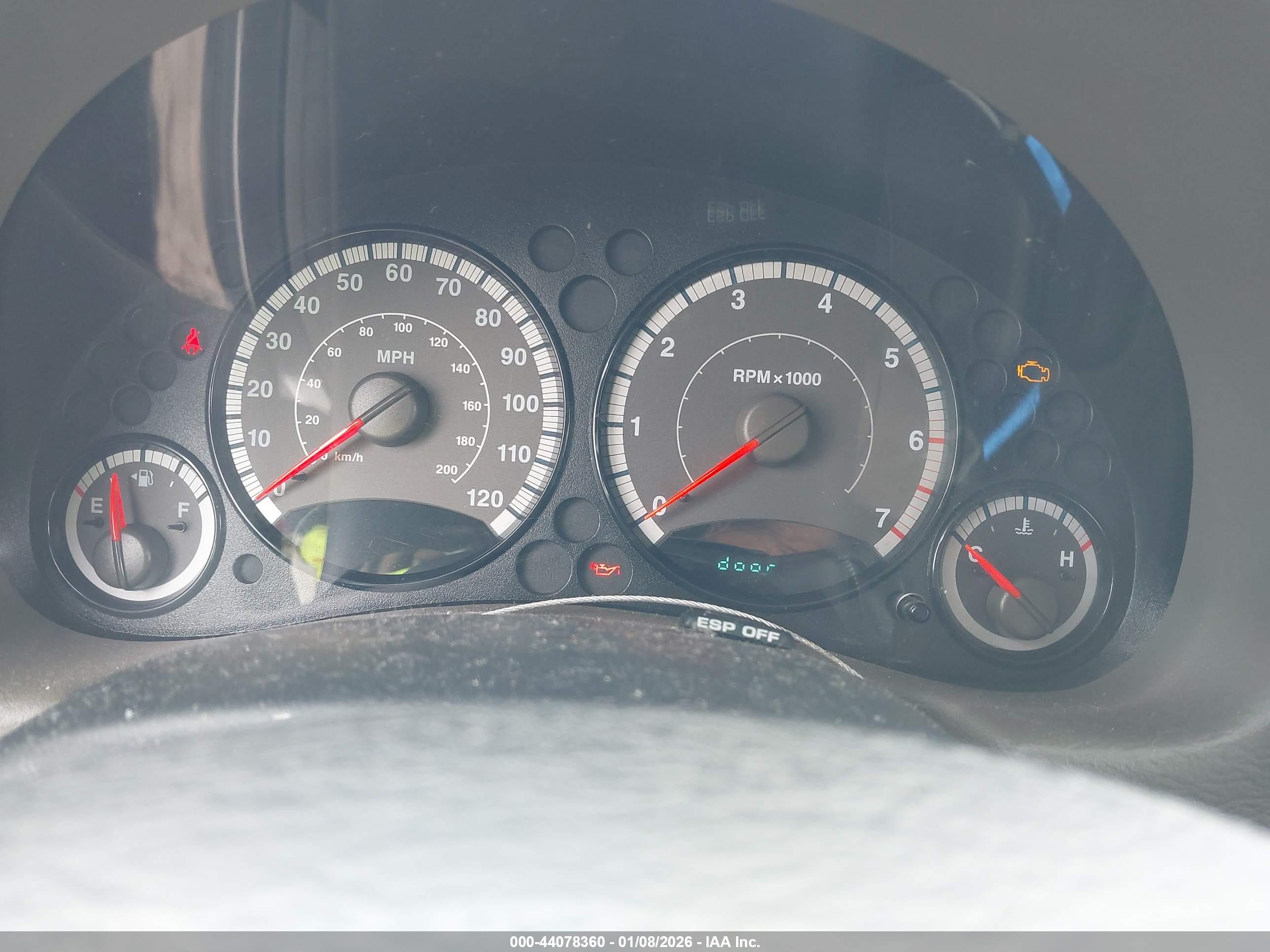 JEEP LIBERTY image 7
