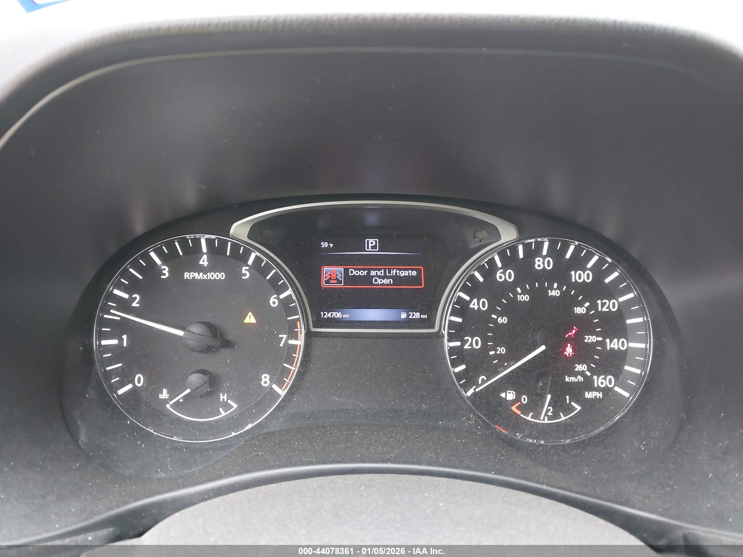 NISSAN PATHFINDER image 7