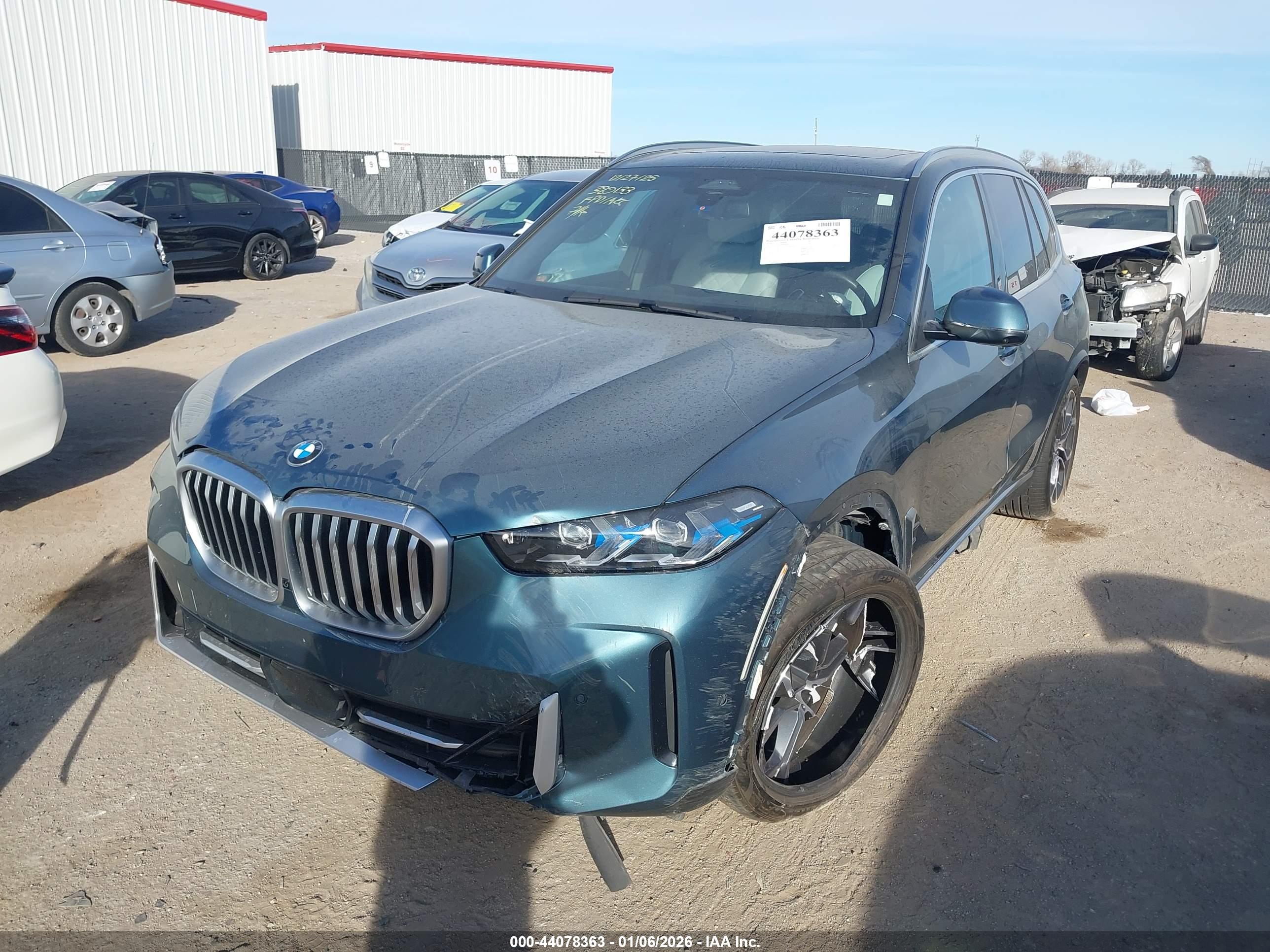 BMW X5 image 2