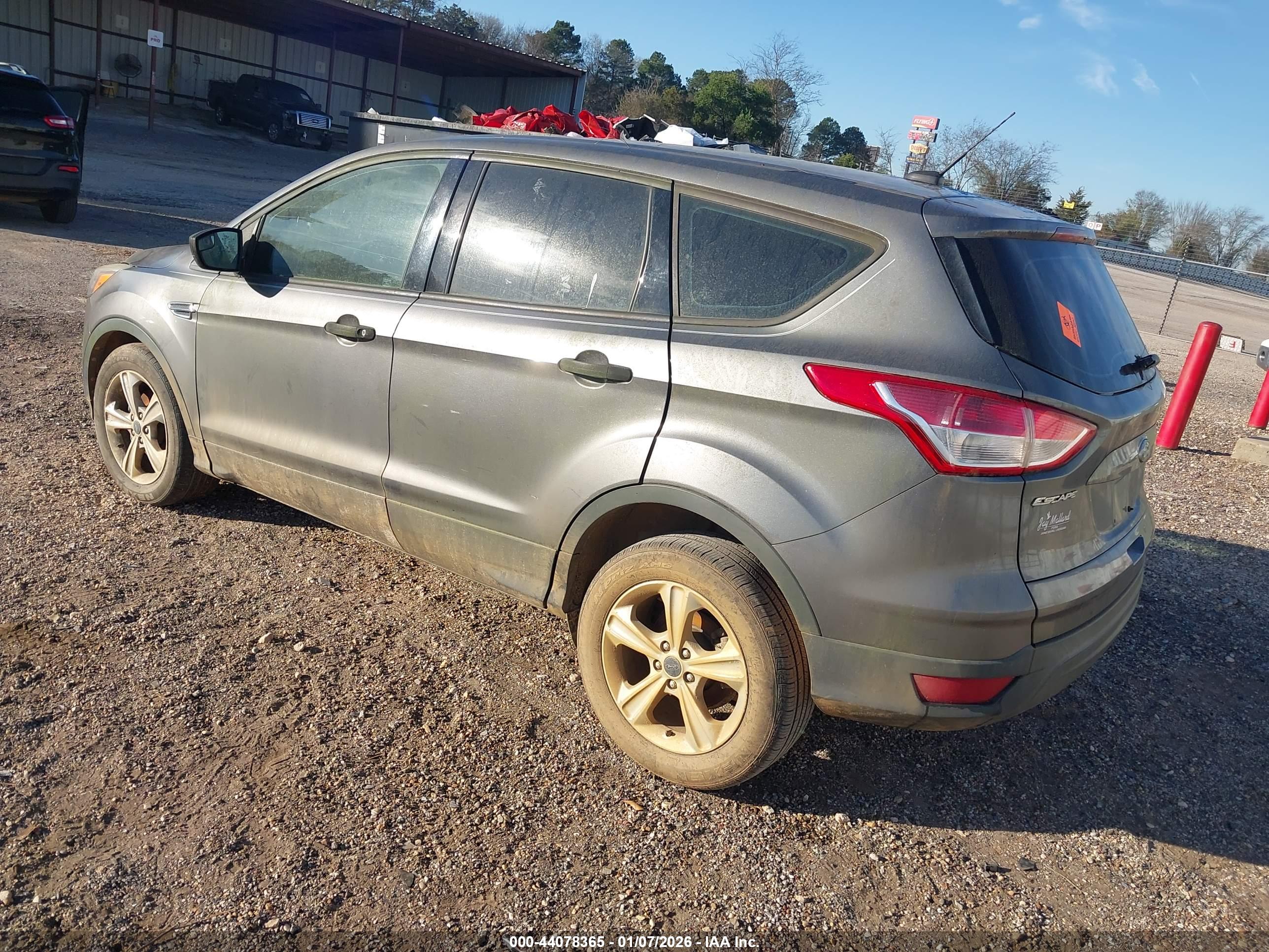 FORD ESCAPE image 3