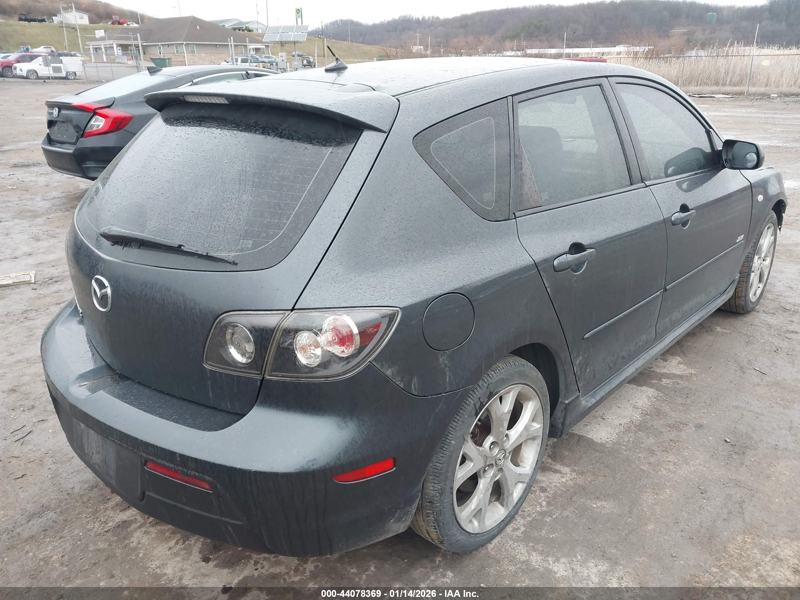 MAZDA MAZDA3 image 4
