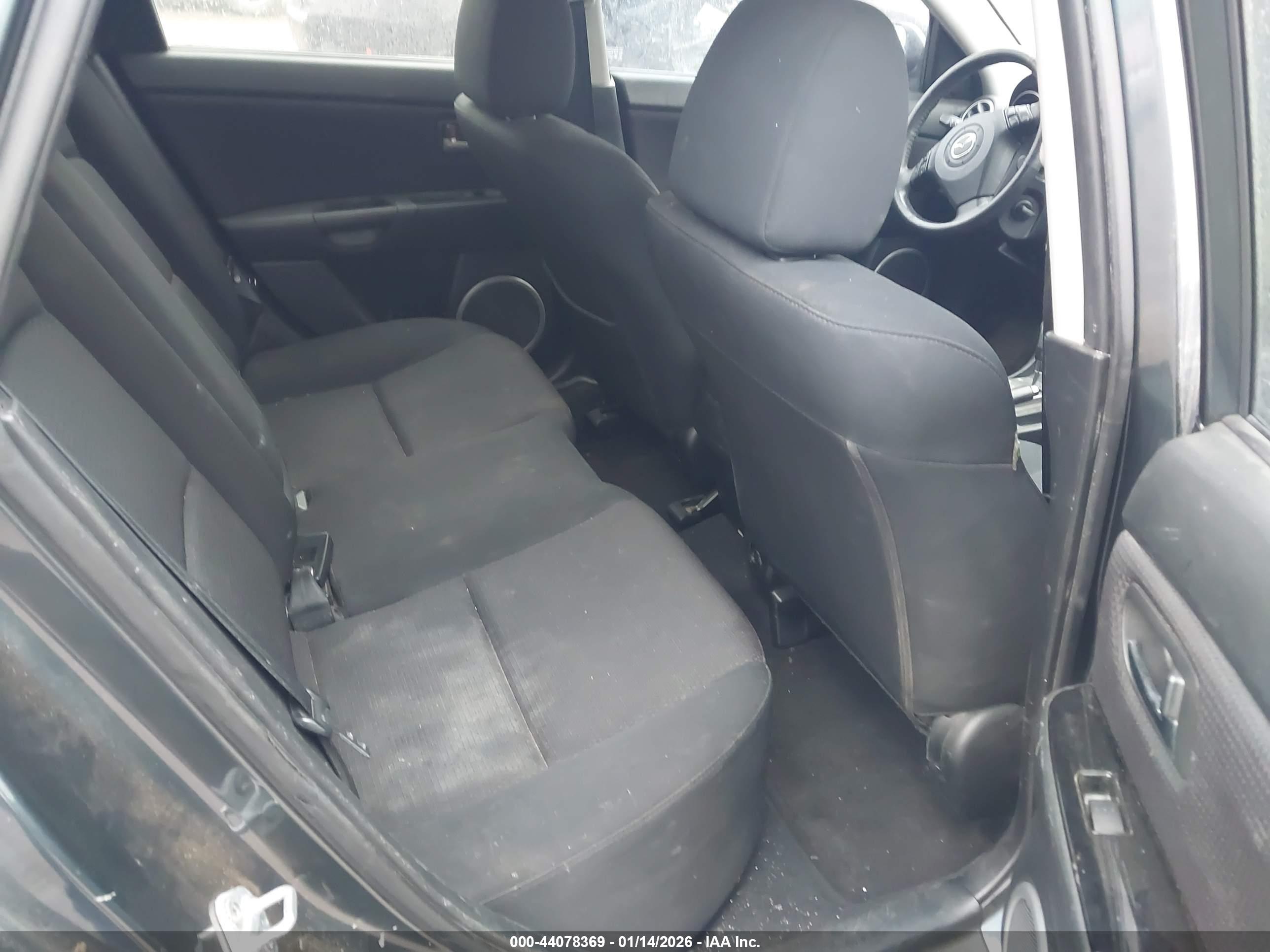 MAZDA MAZDA3 image 8