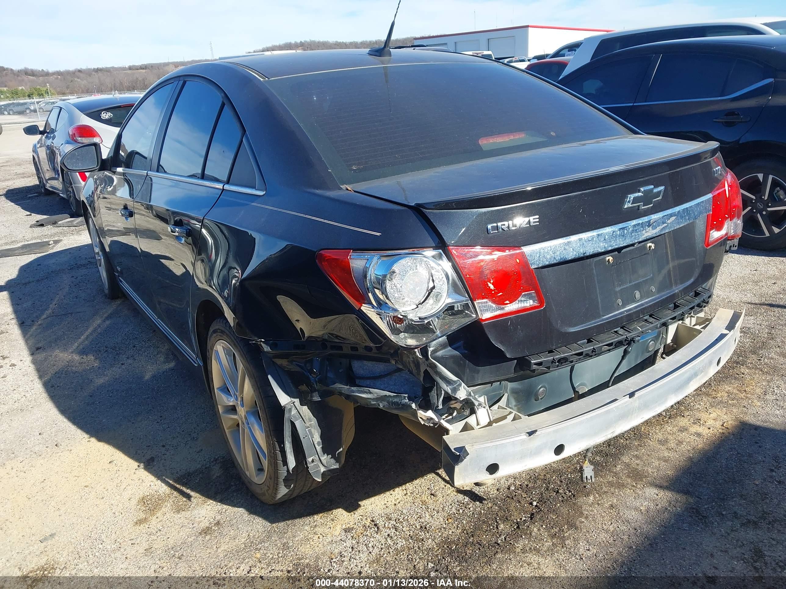 CHEVROLET CRUZE image 3