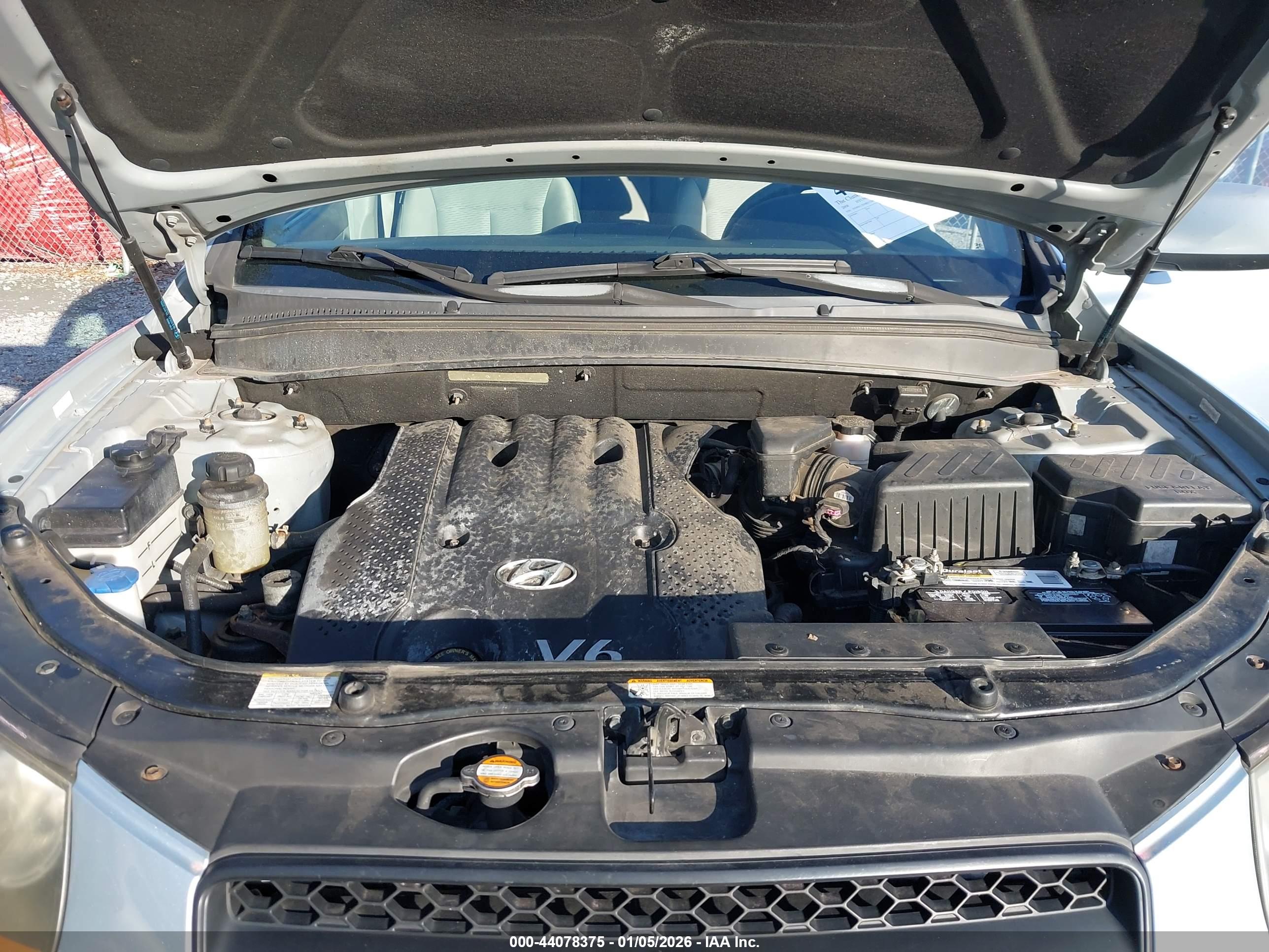 HYUNDAI SANTA image 10