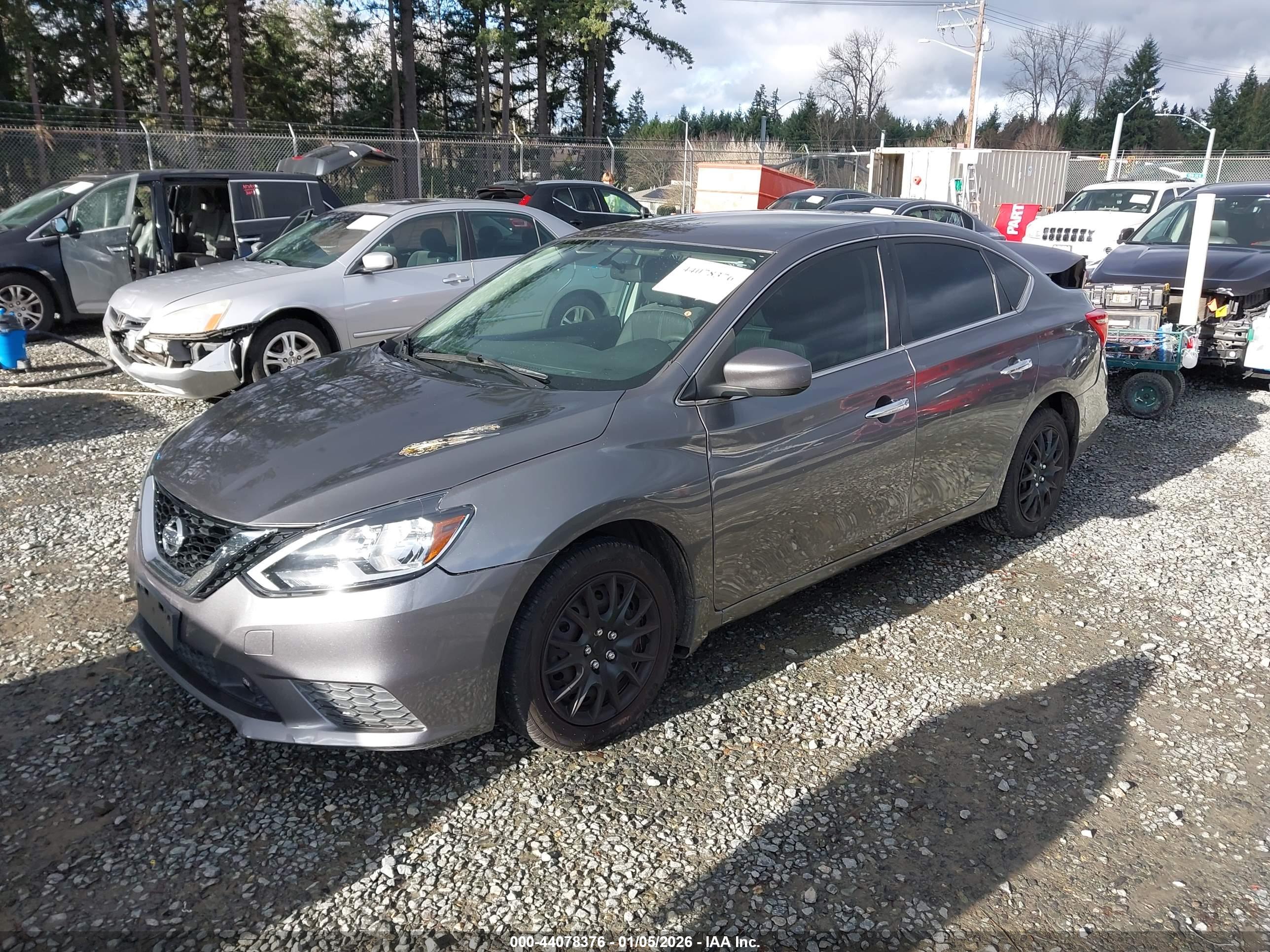 NISSAN SENTRA image 2