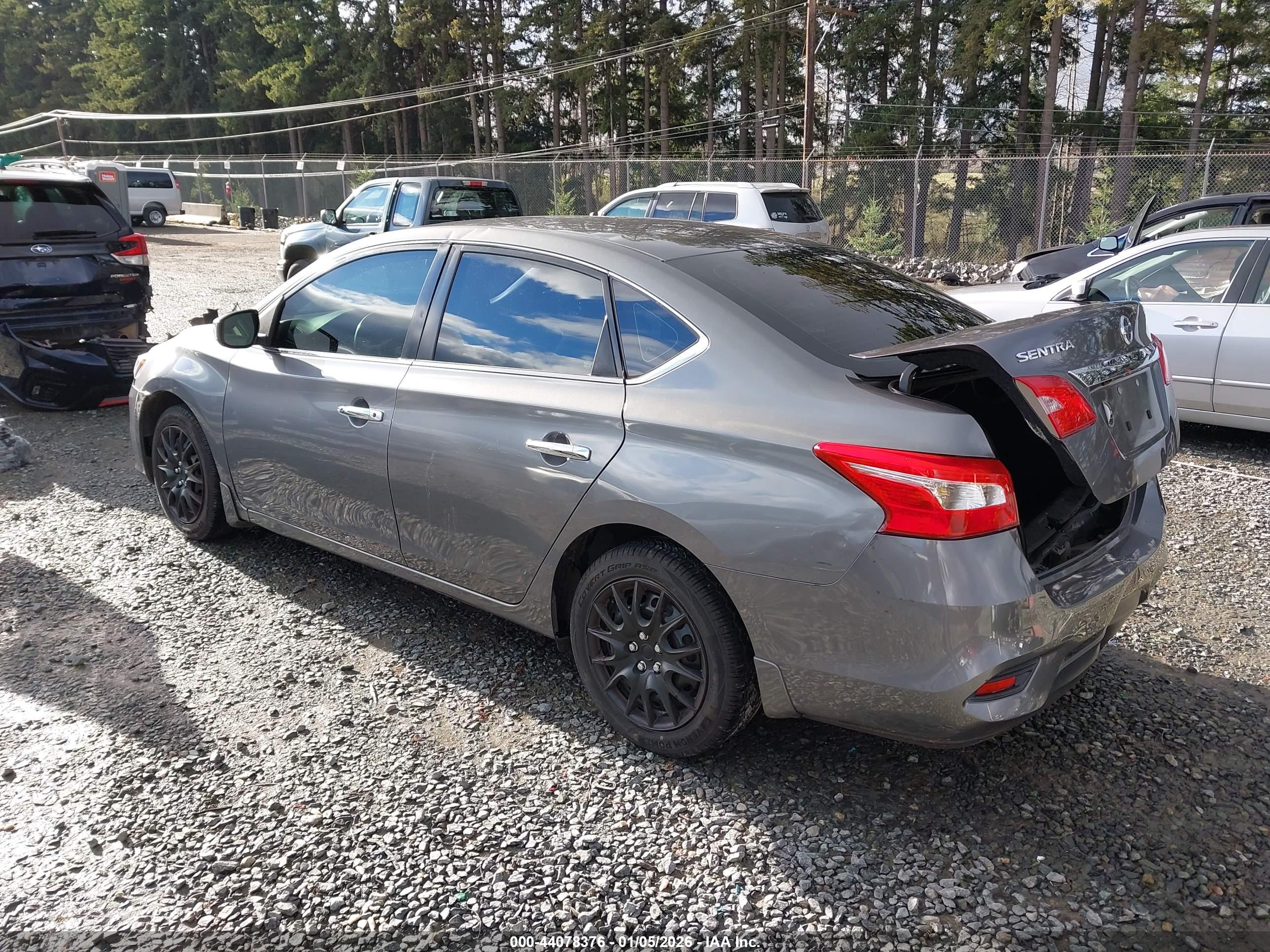 NISSAN SENTRA image 3