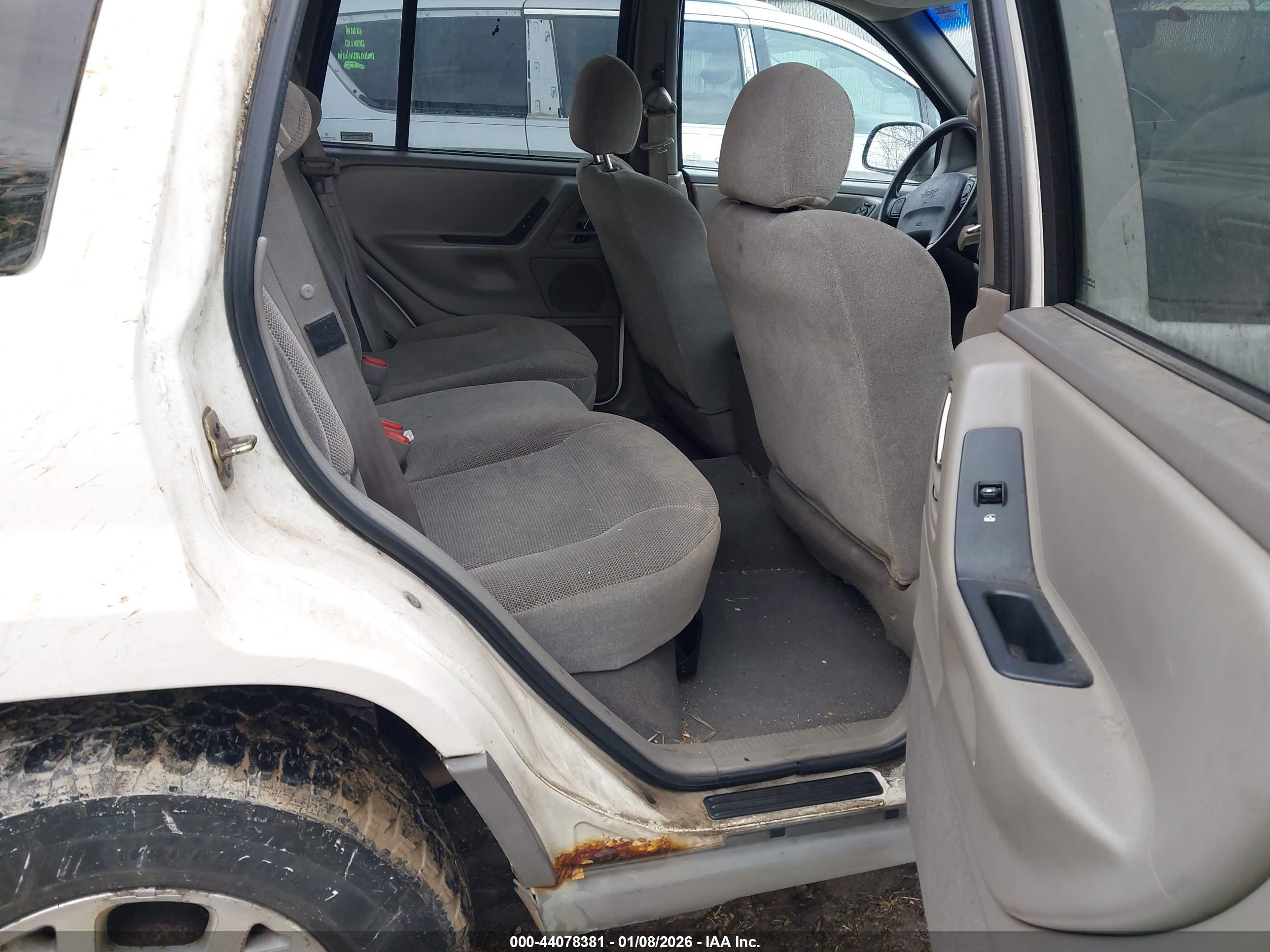 JEEP GRAND image 8