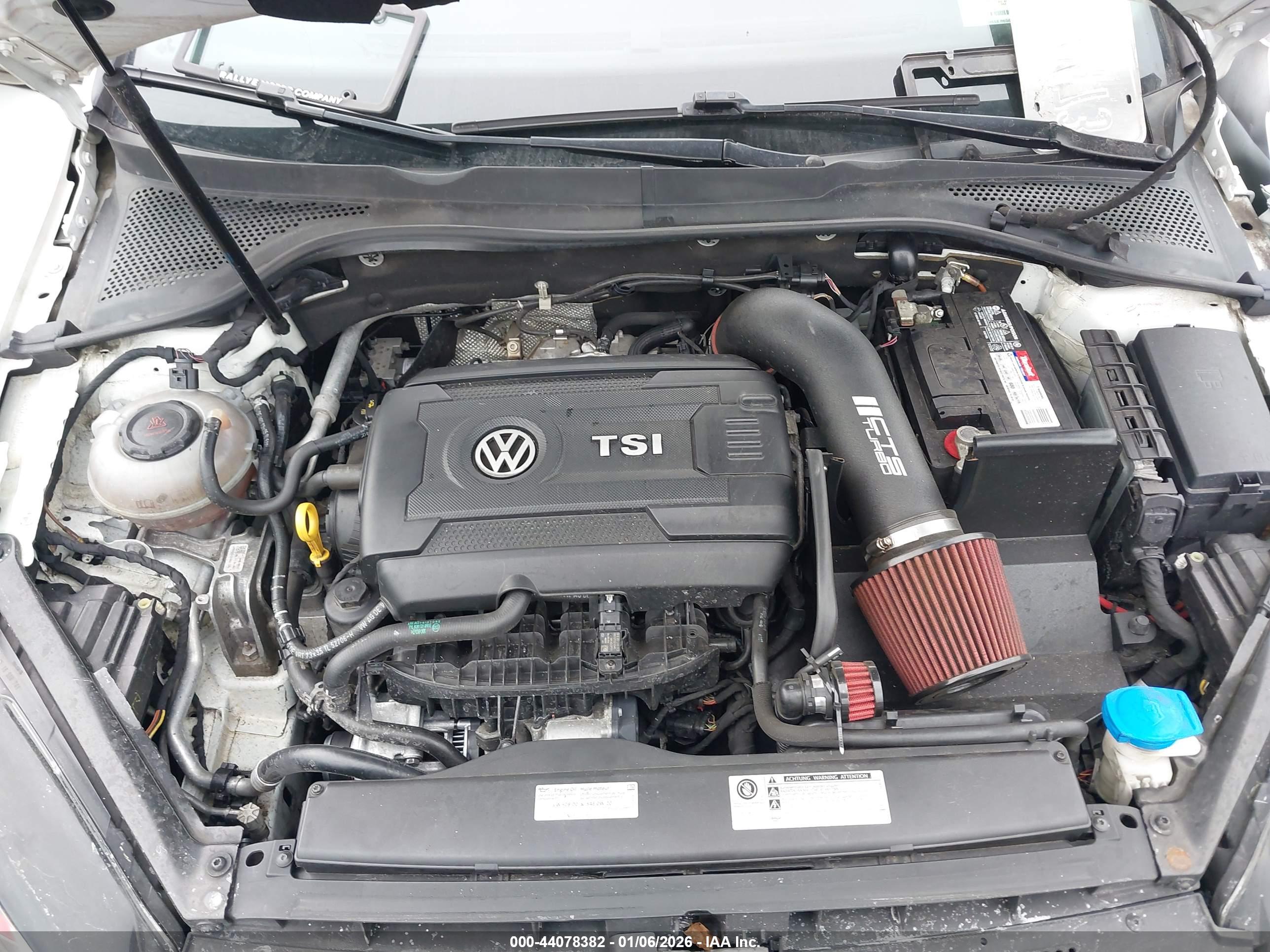 VOLKSWAGEN GOLF image 10