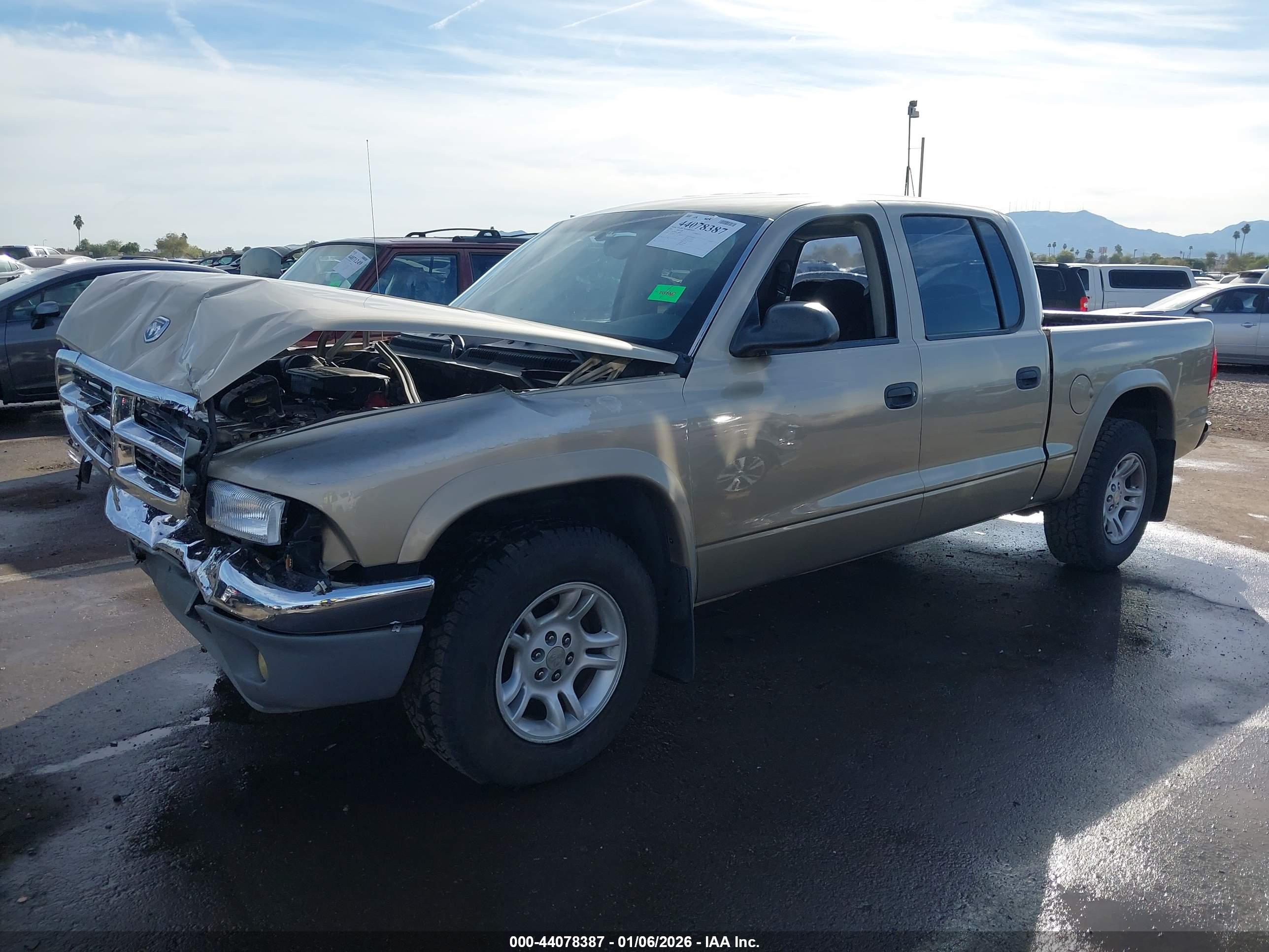 DODGE DAKOTA image 2