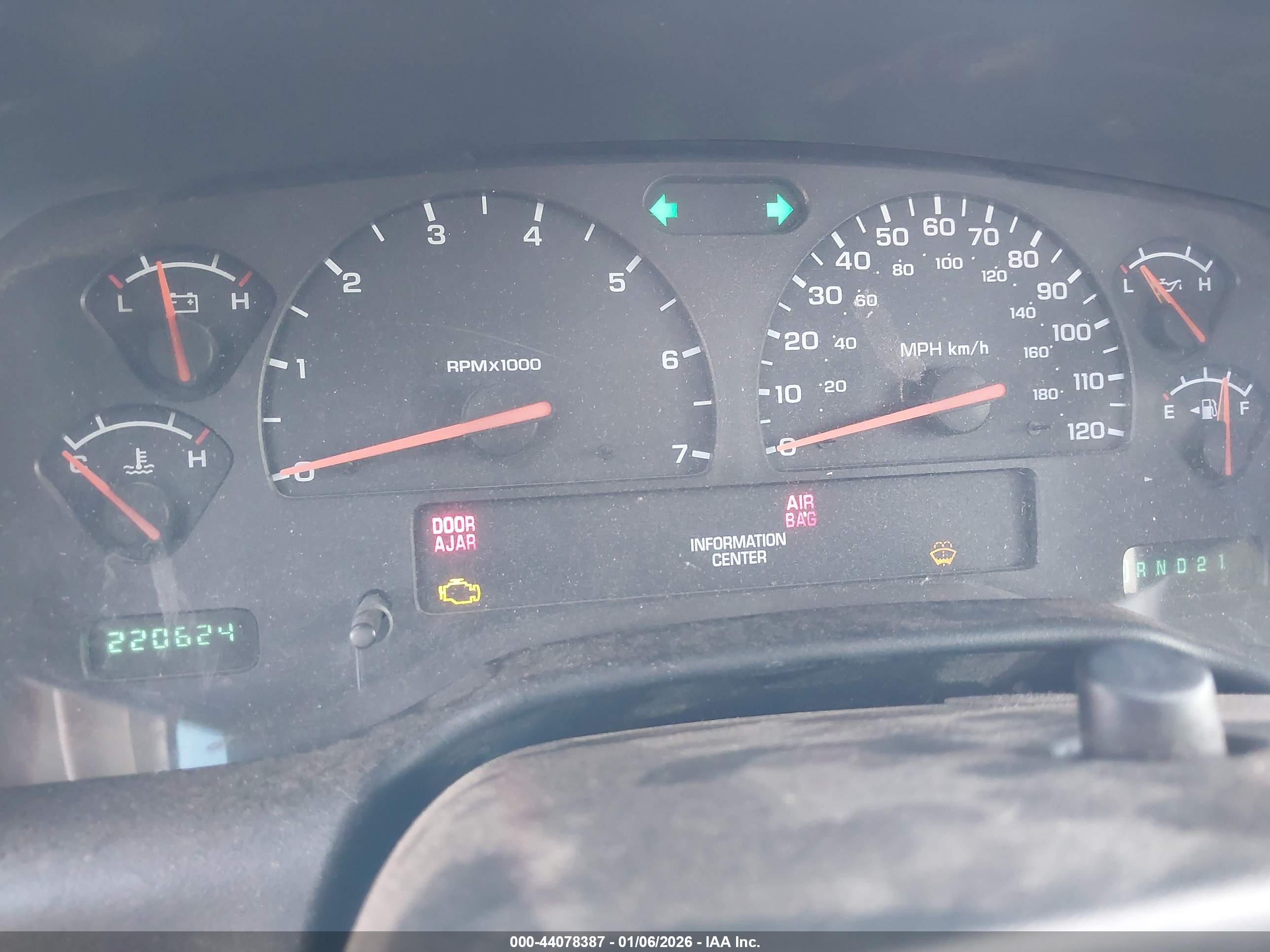 DODGE DAKOTA image 7