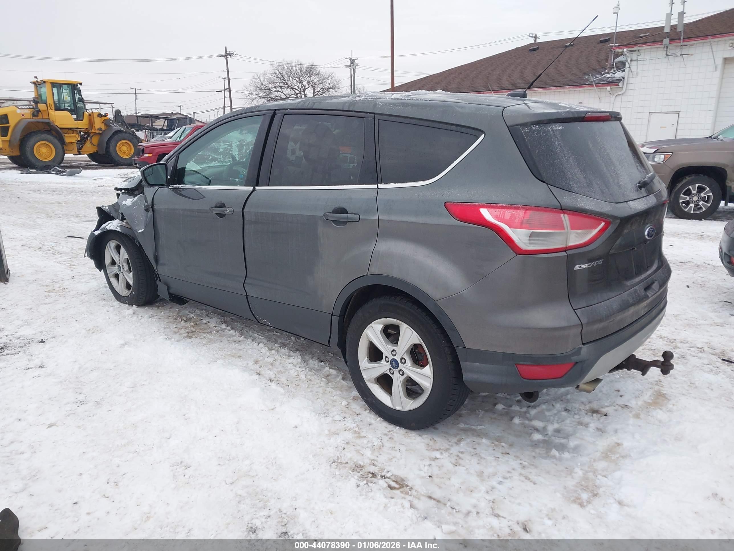 FORD ESCAPE image 3