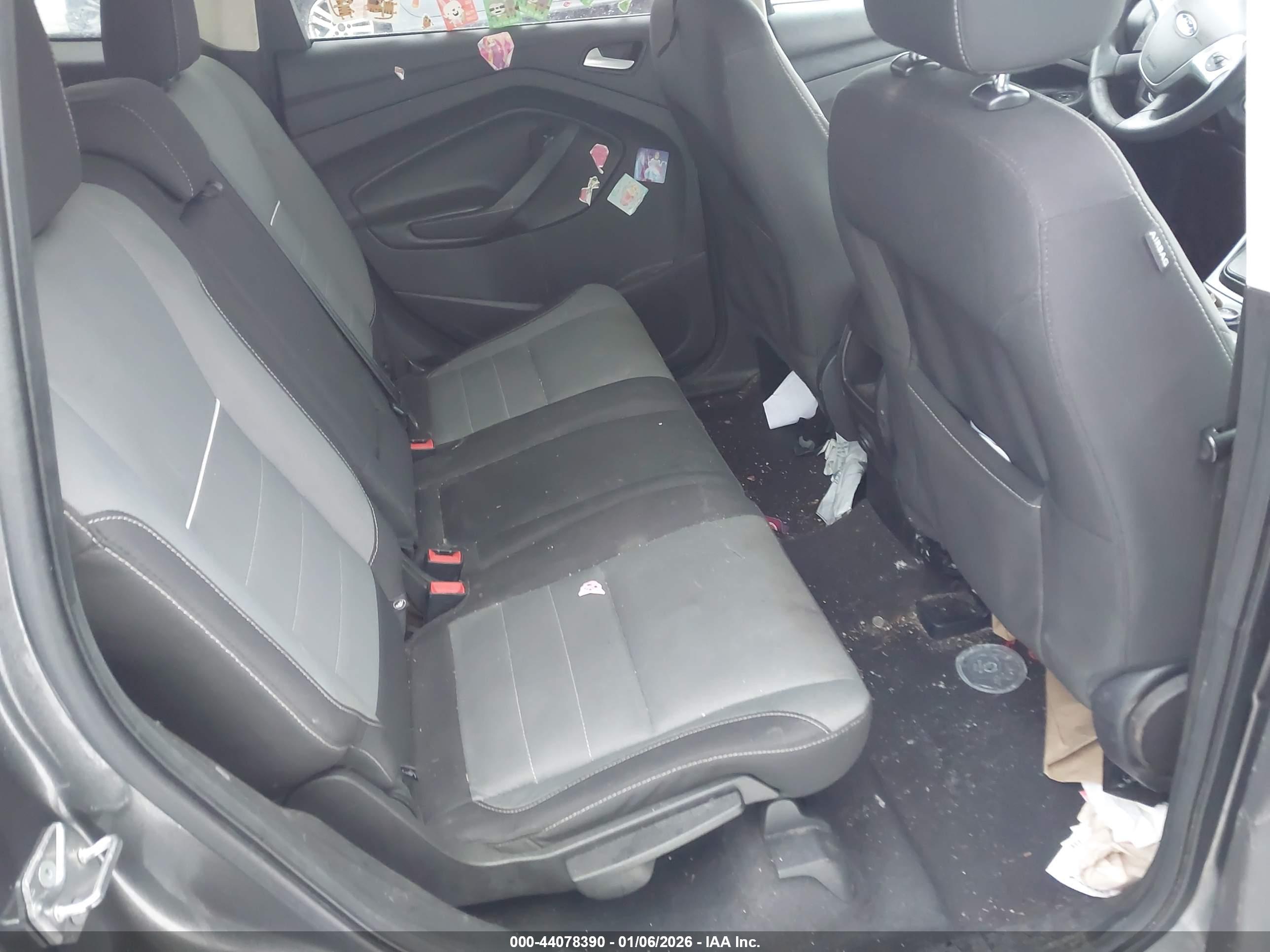 FORD ESCAPE image 8
