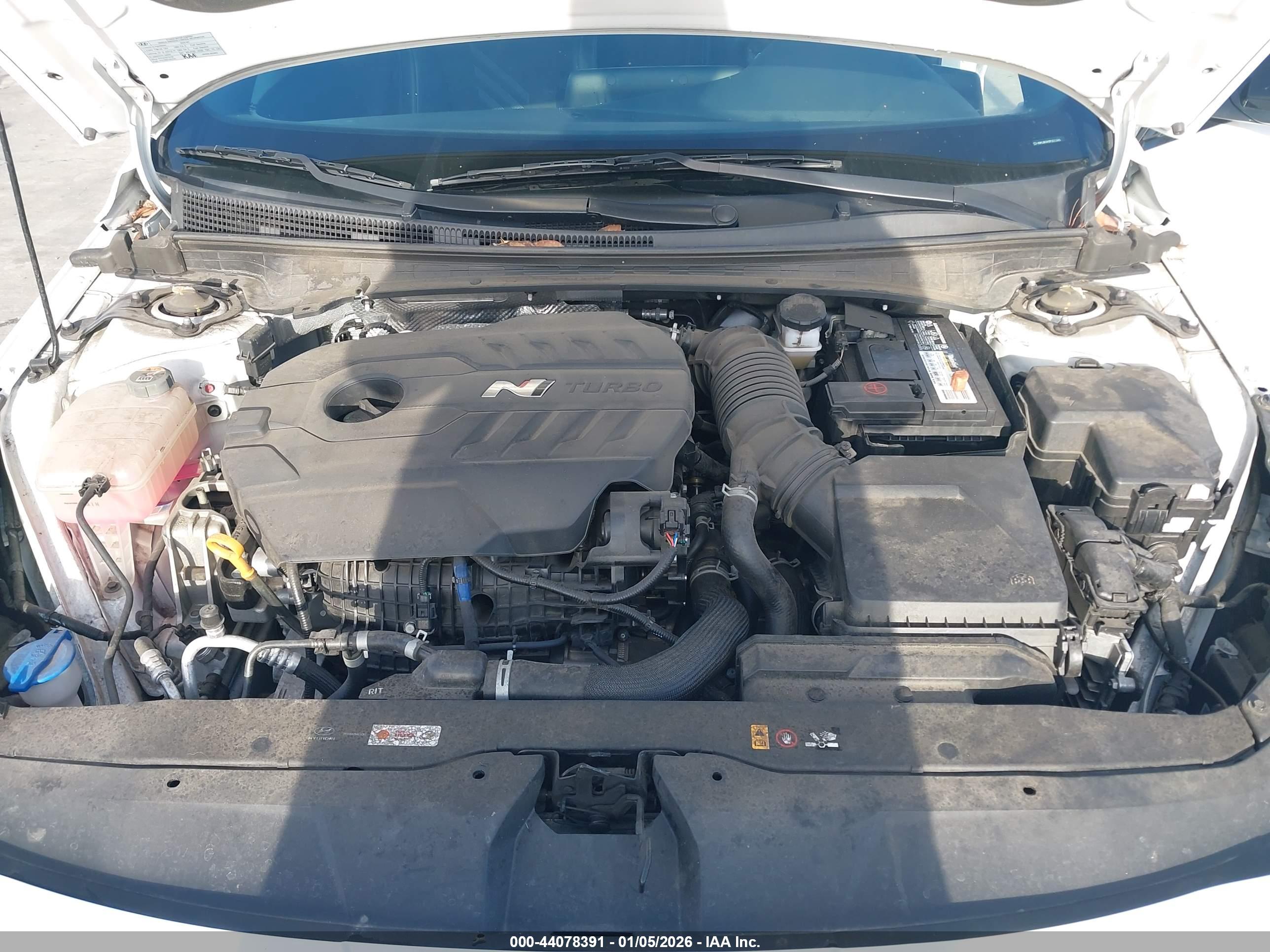 HYUNDAI ELANTRA image 10