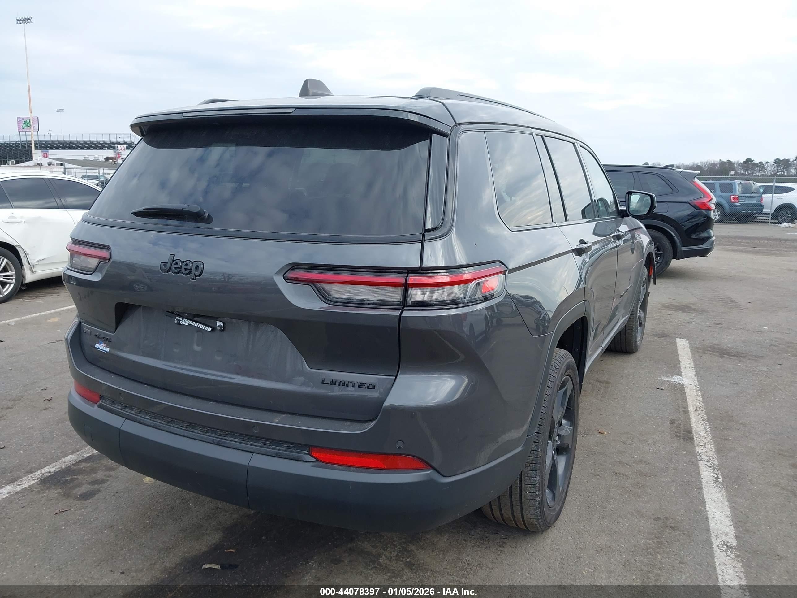 JEEP GRAND image 4