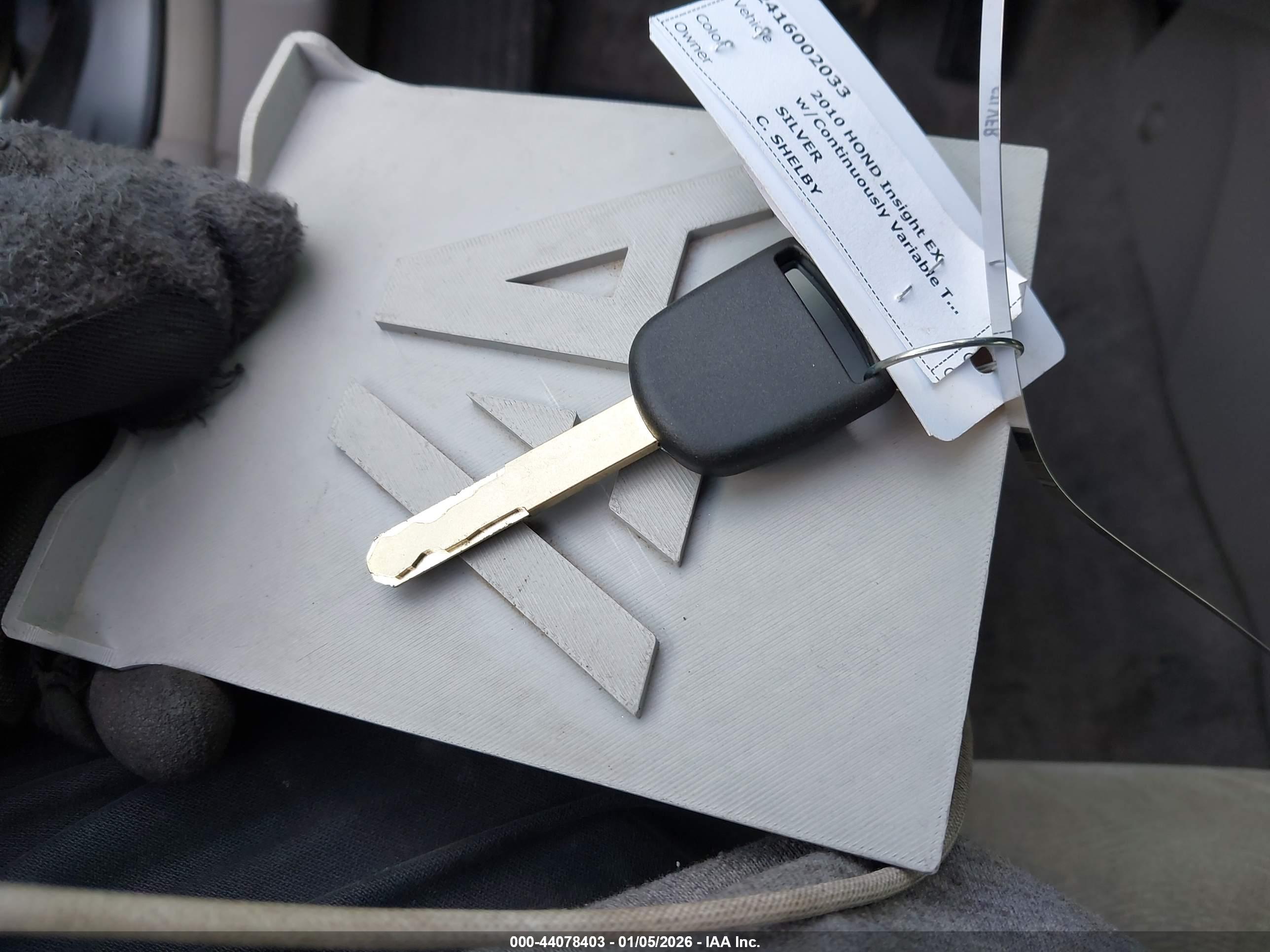 HONDA INSIGHT image 11