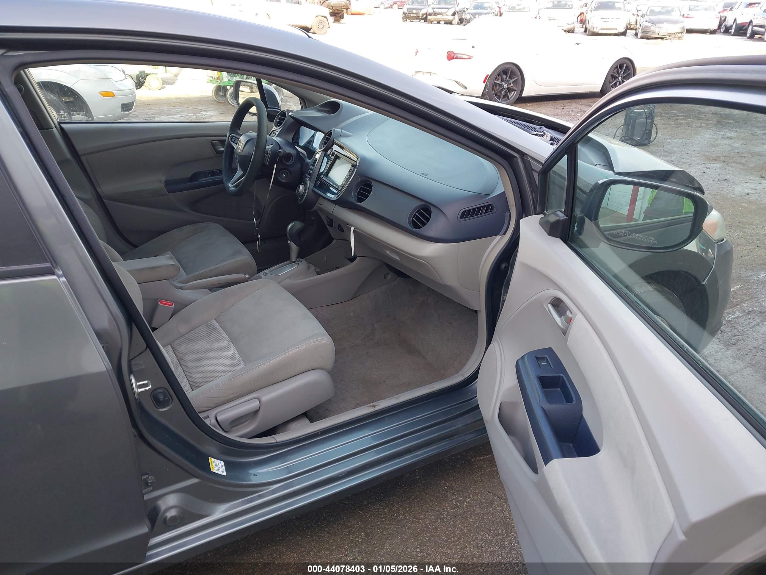 HONDA INSIGHT image 5