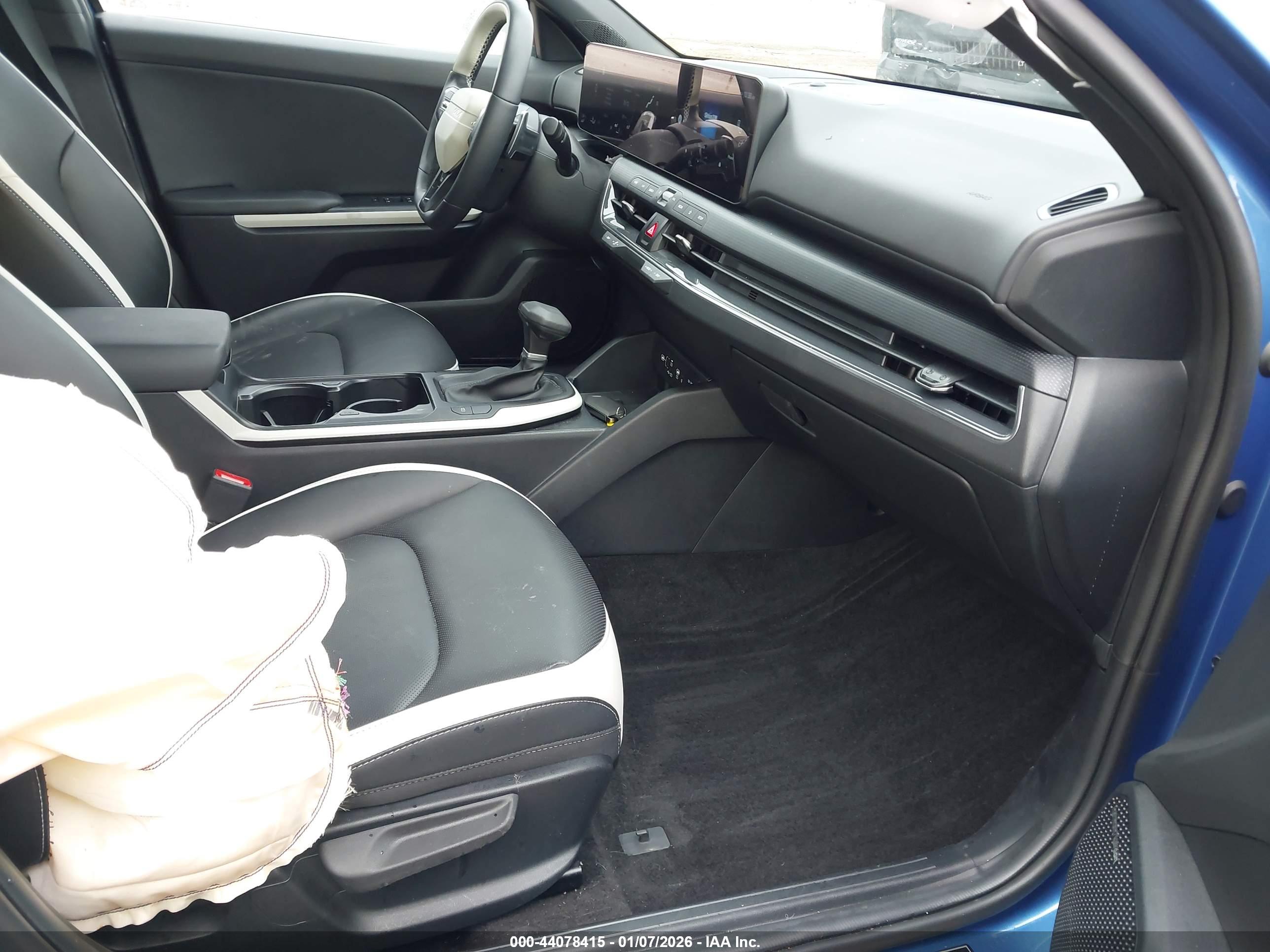 KIA K4 image 5