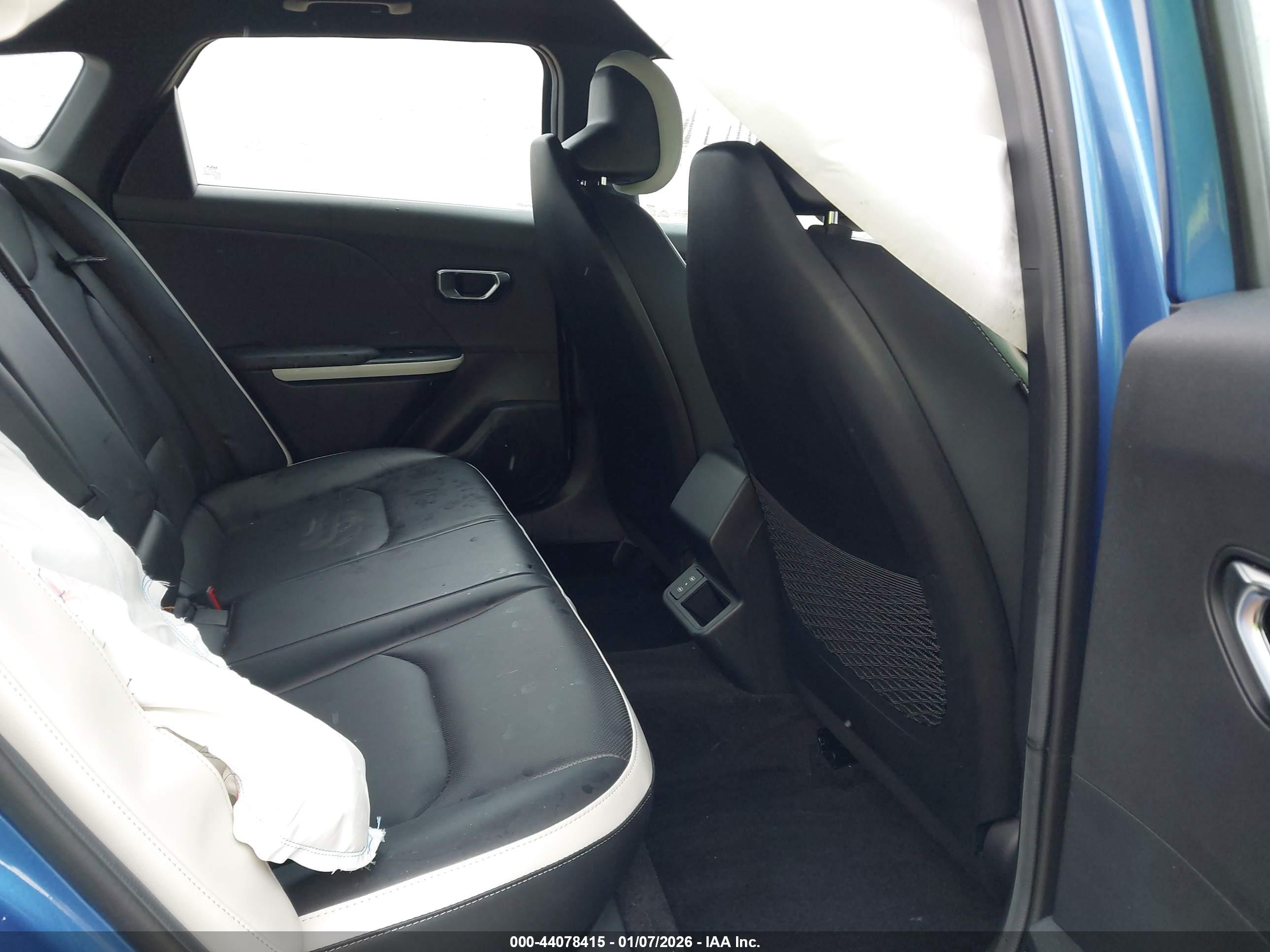 KIA K4 image 8