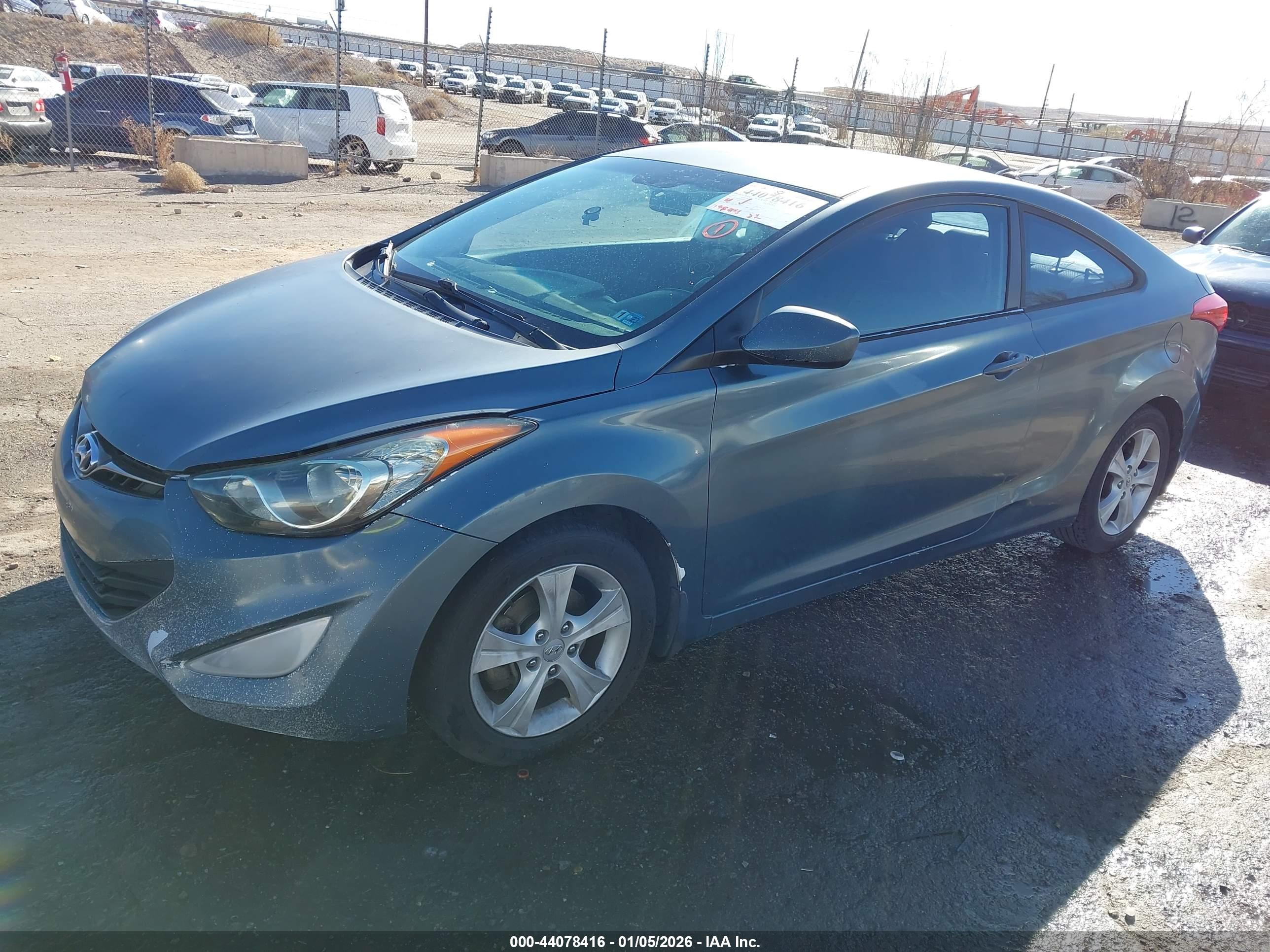 HYUNDAI ELANTRA image 2