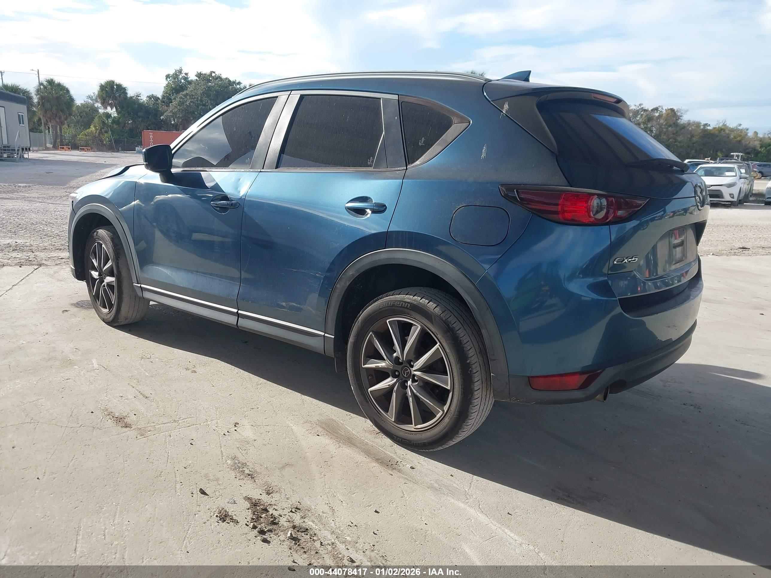 MAZDA CX-5 image 3